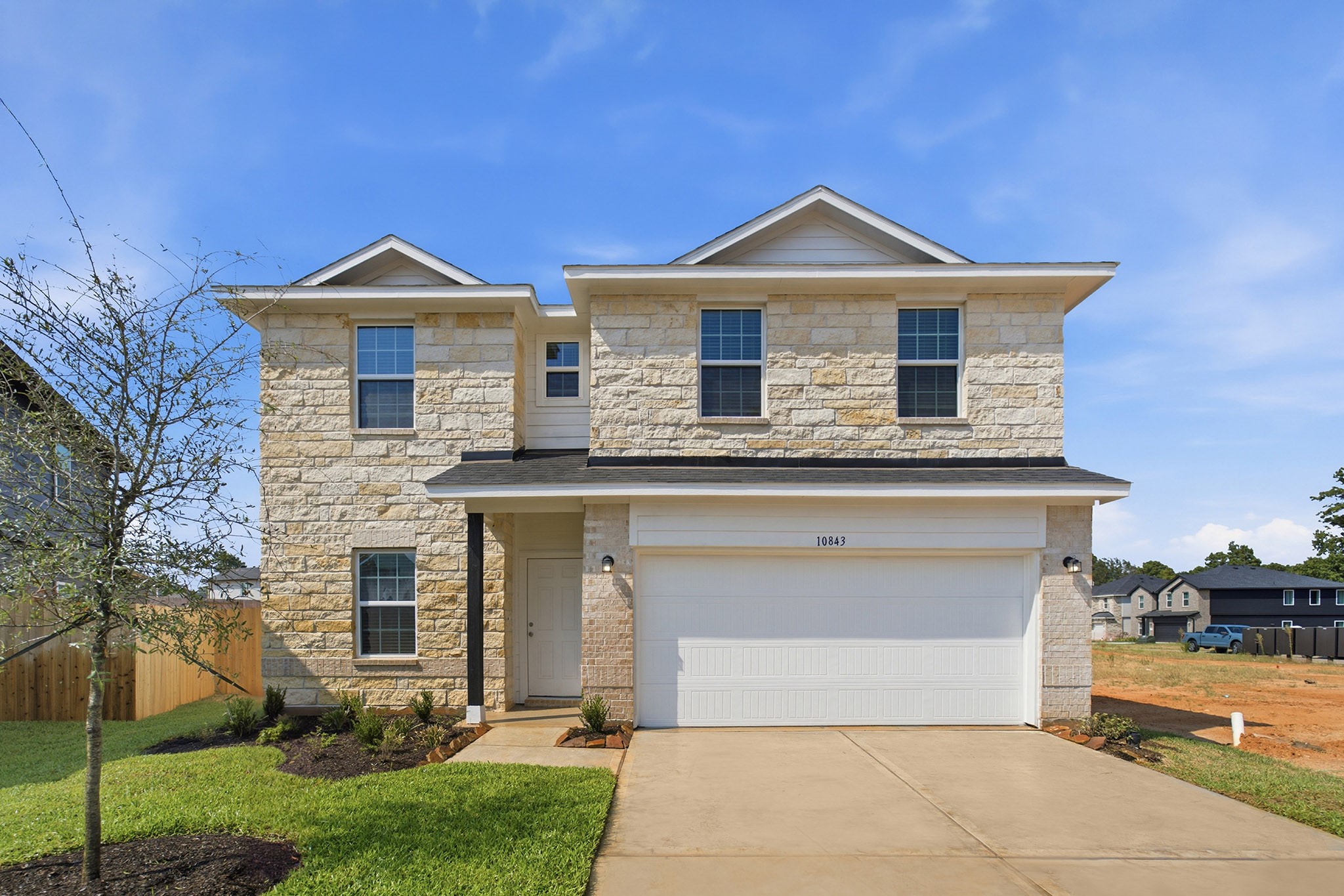 Listing photo 1