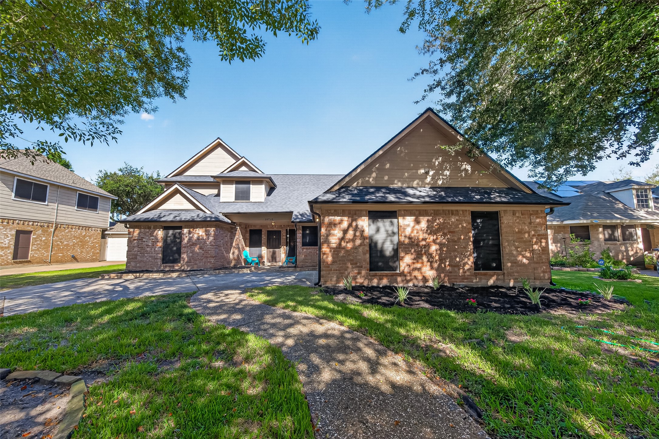 Listing photo 1