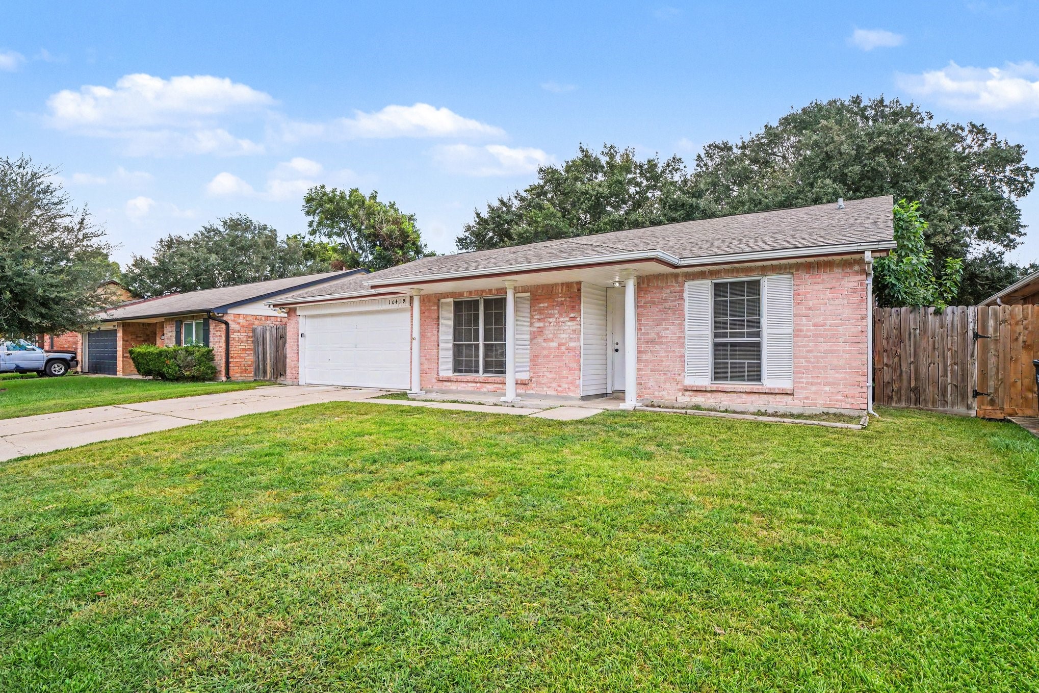 Listing photo 1