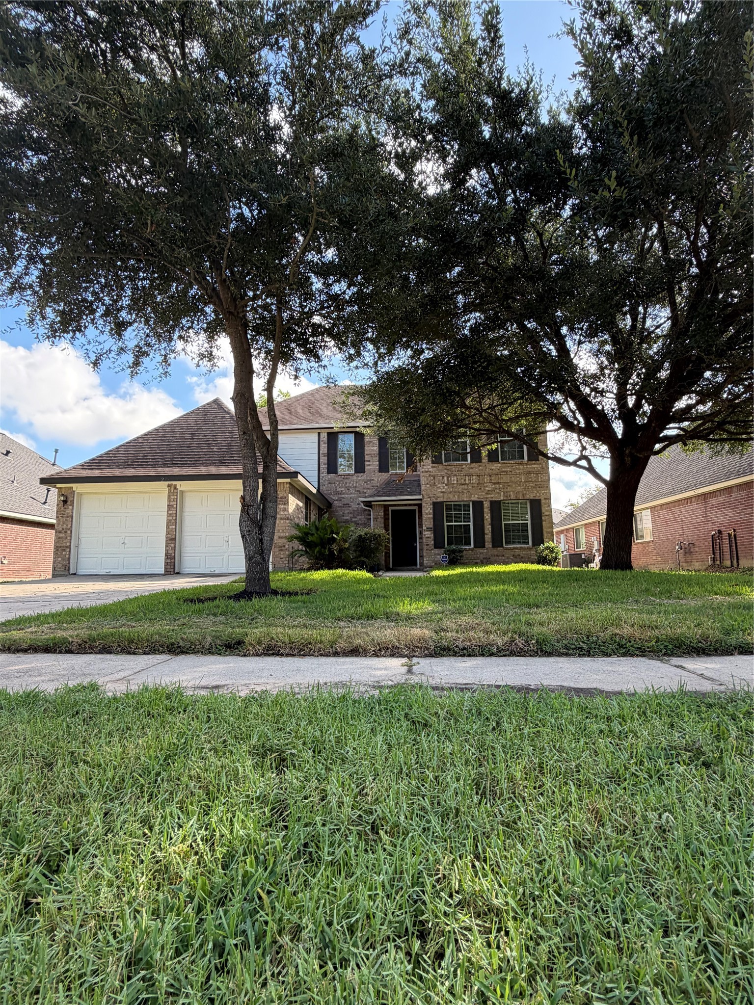 Listing photo 1