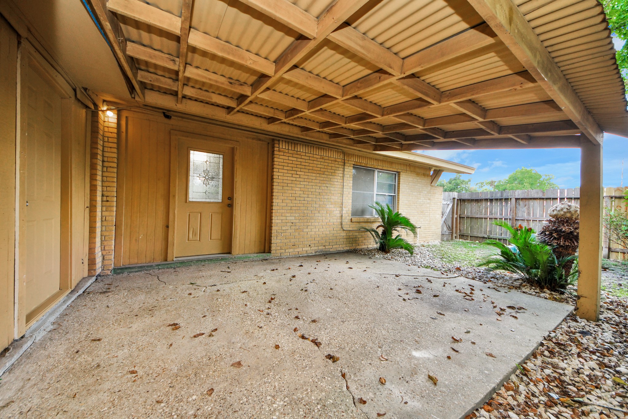 Listing photo 5
