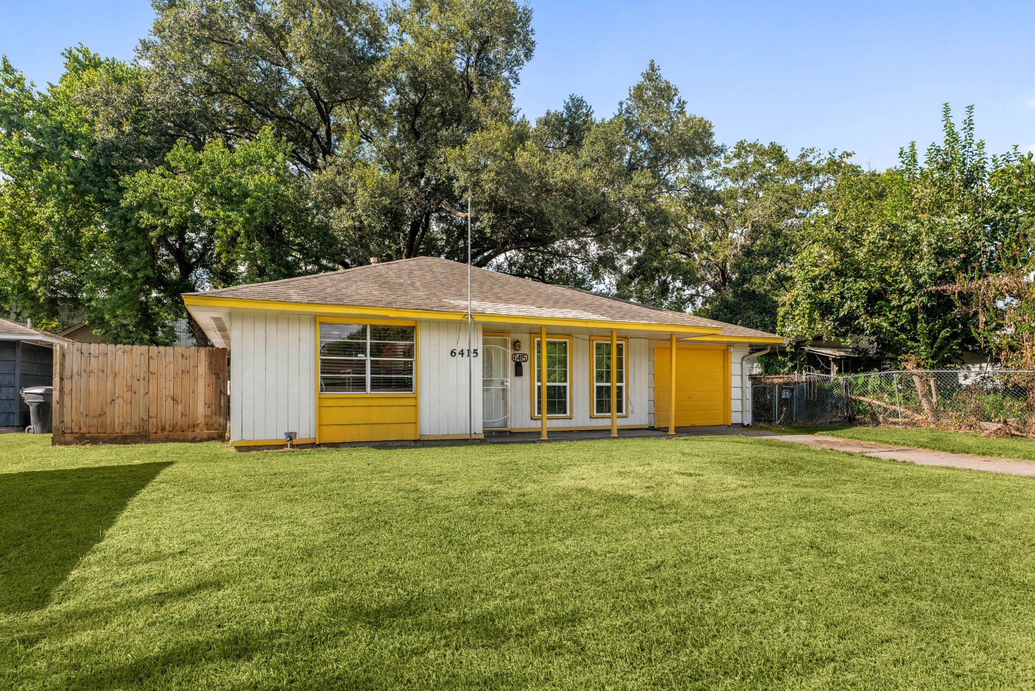 Listing photo 1
