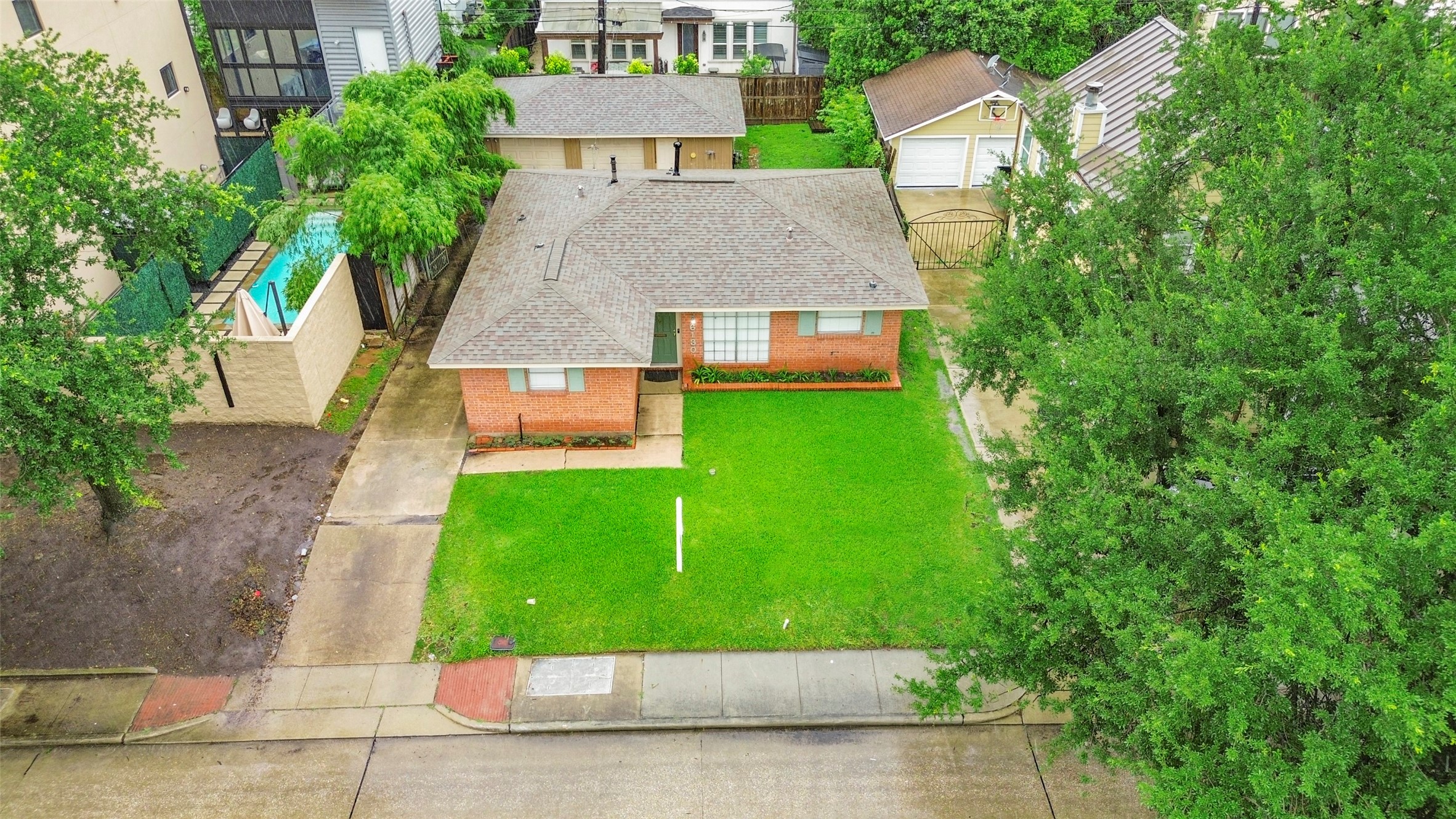 Listing photo 4