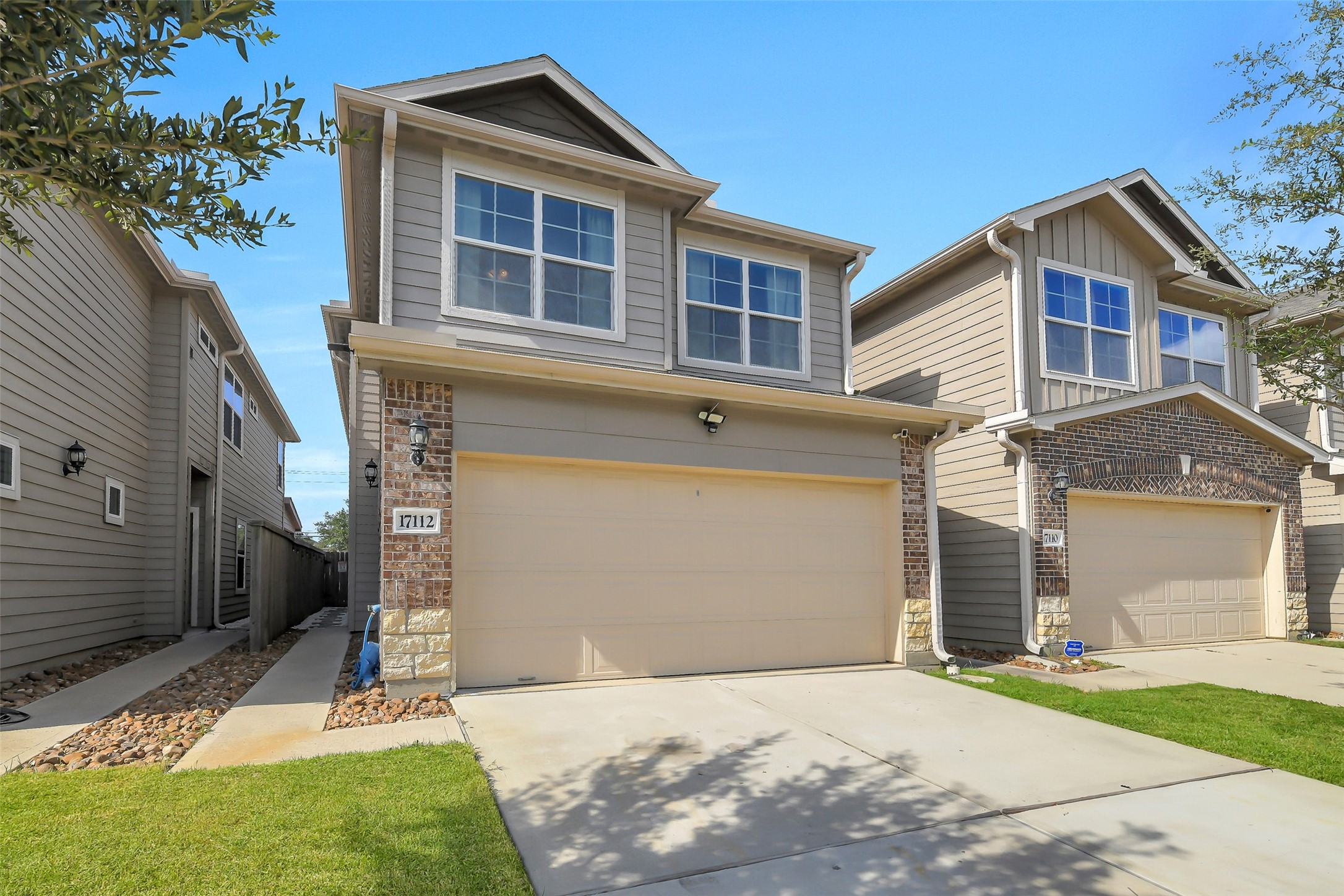 Listing photo 1