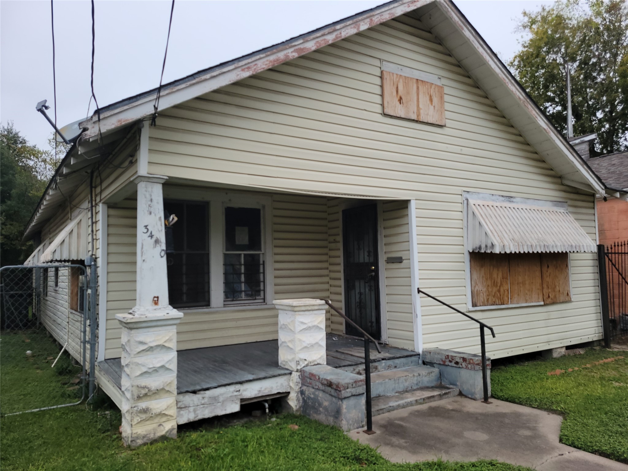 Listing photo 1