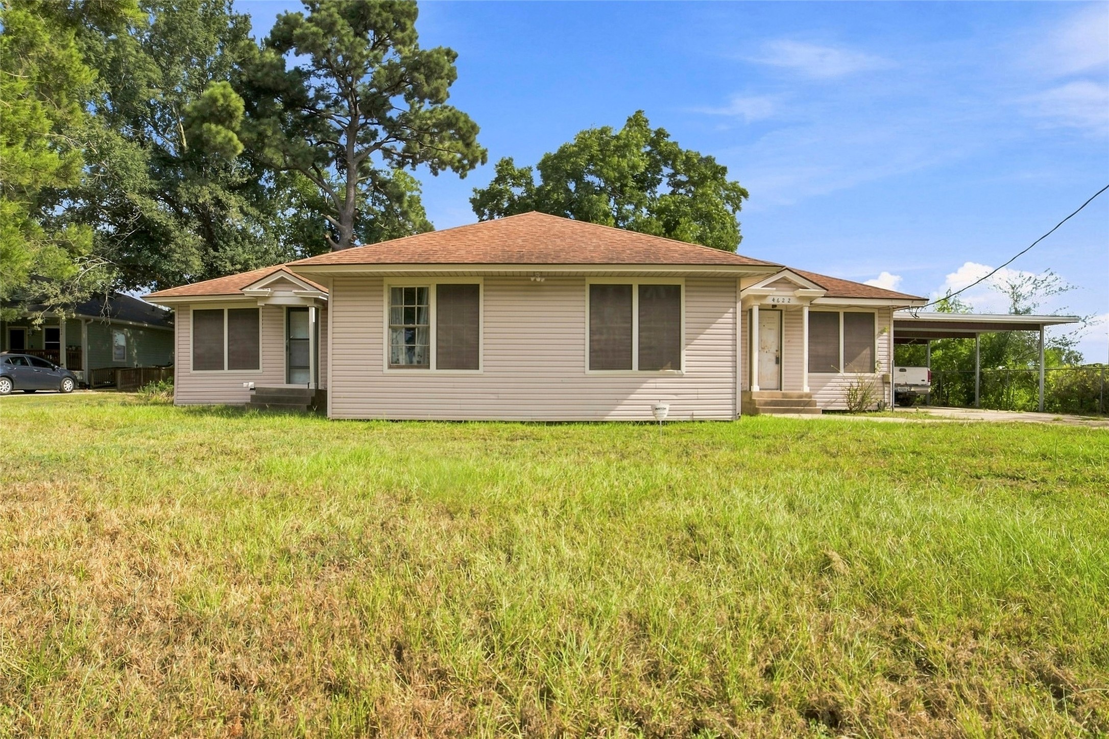 Listing photo 1