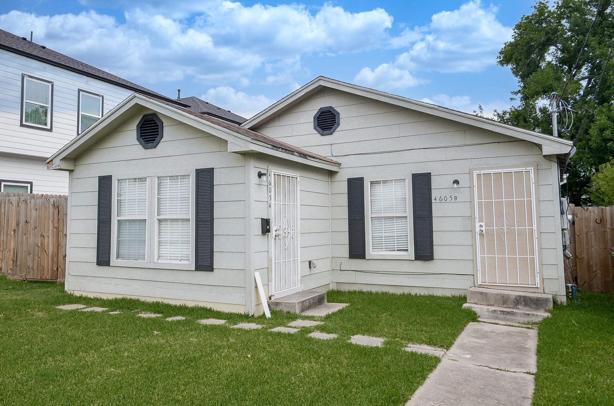 Listing photo 3