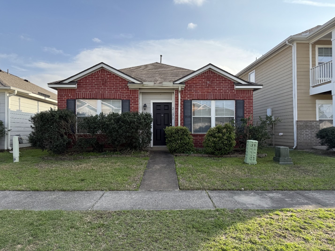 Listing photo 1