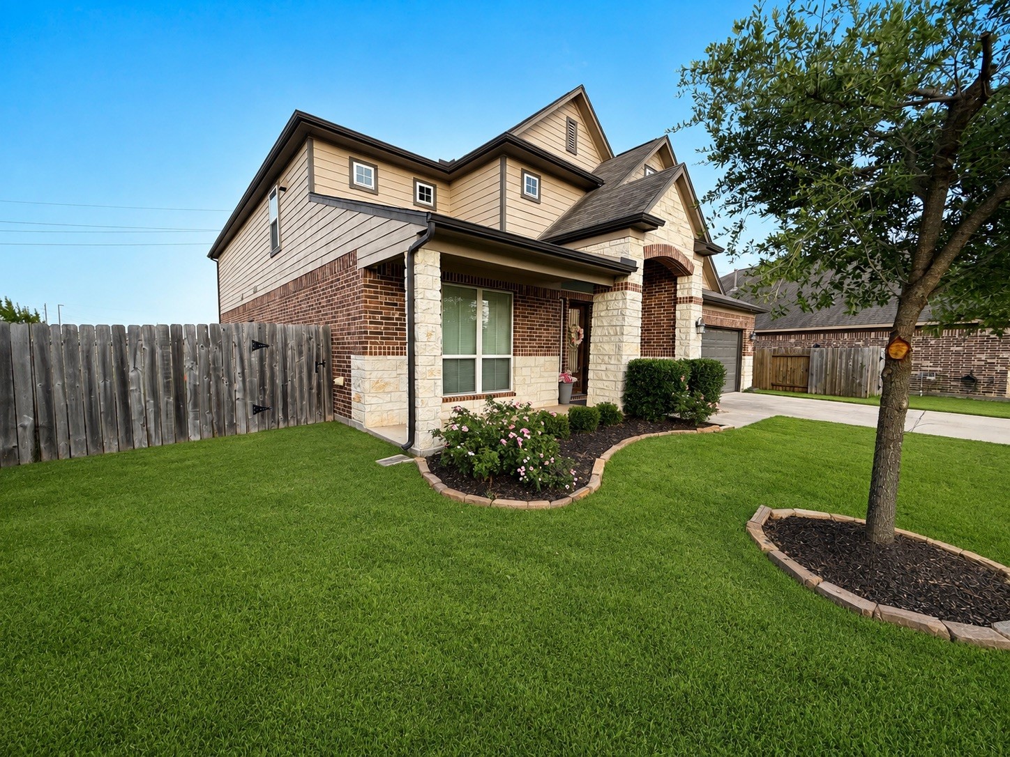 Listing photo 1