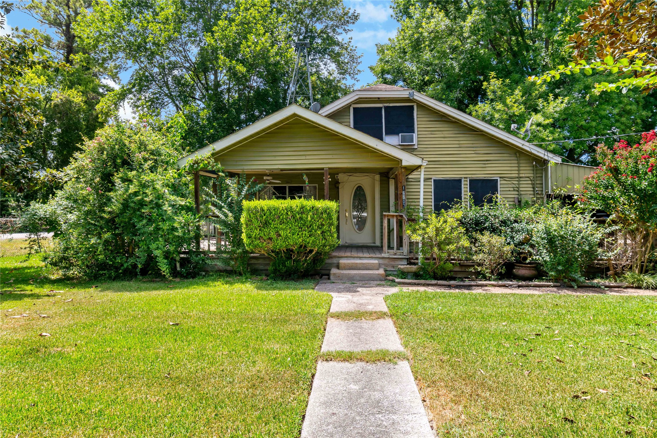 Listing photo 1