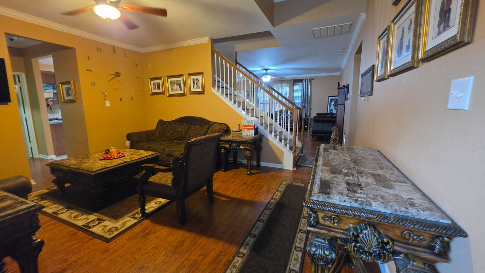 Listing photo 3