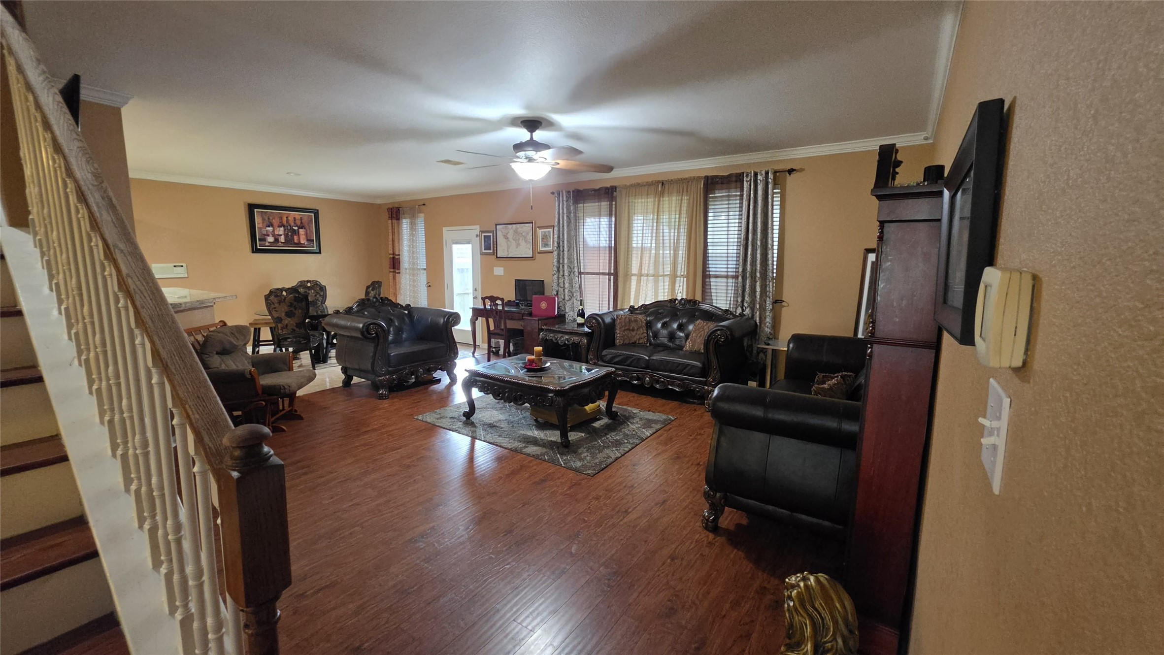 Listing photo 5