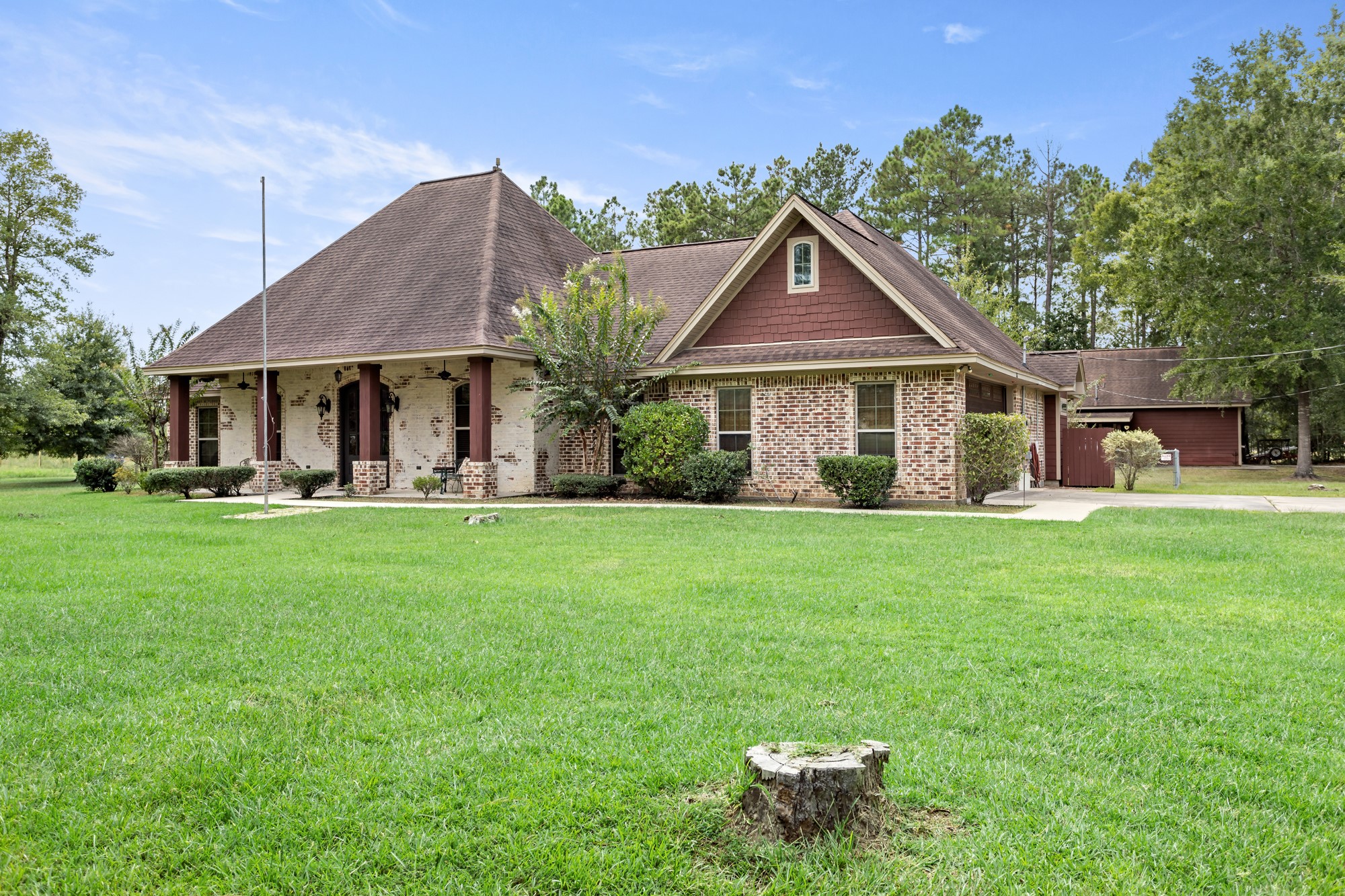 Listing photo 3