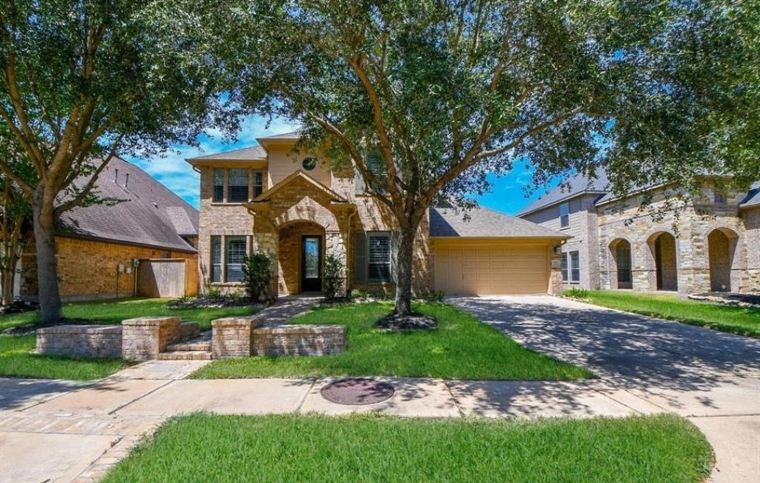 Listing photo 1