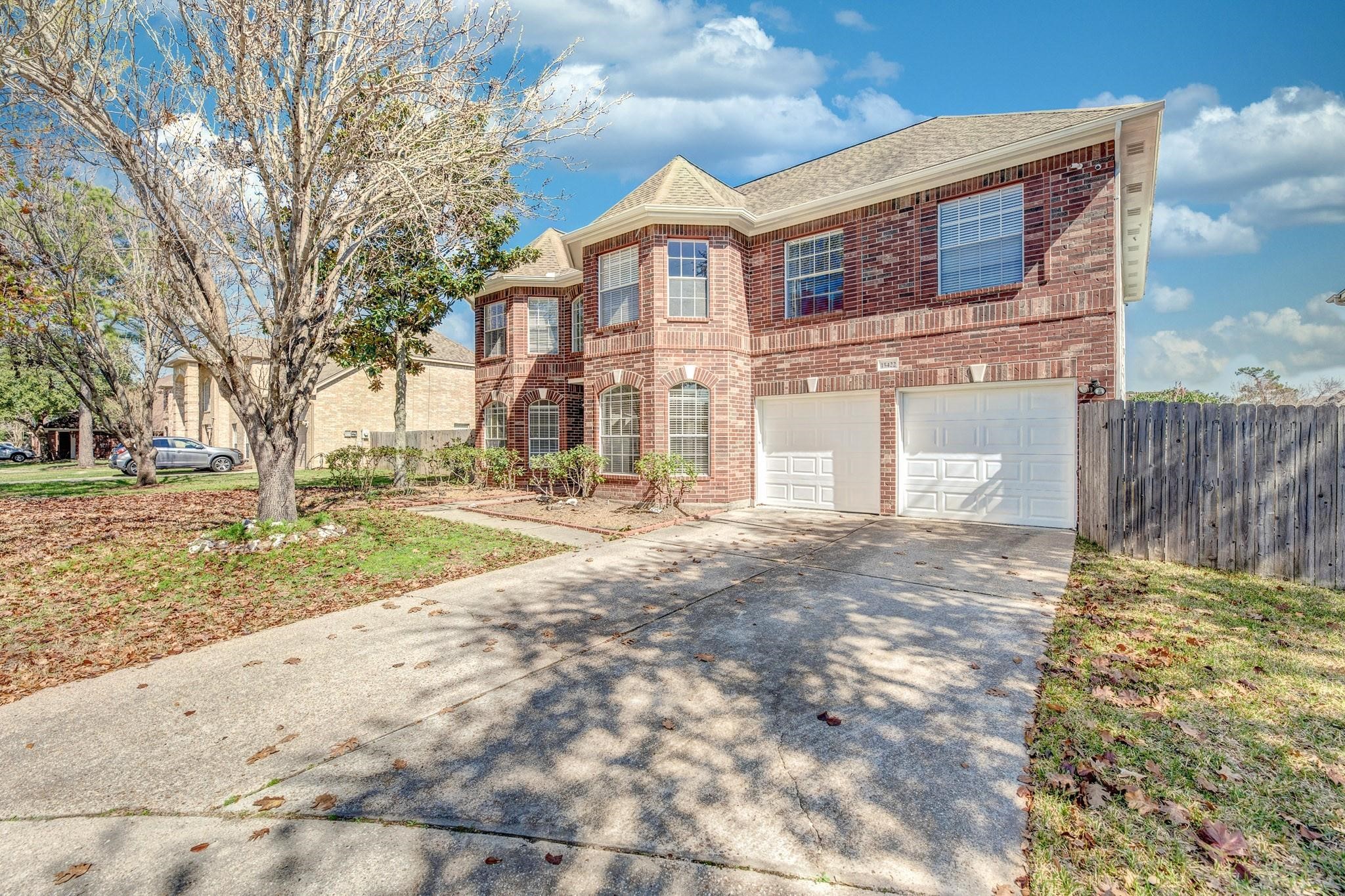 Listing photo 2