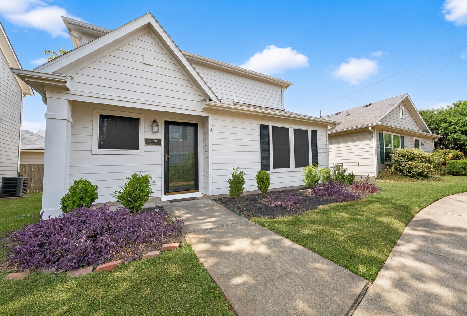Listing photo 1
