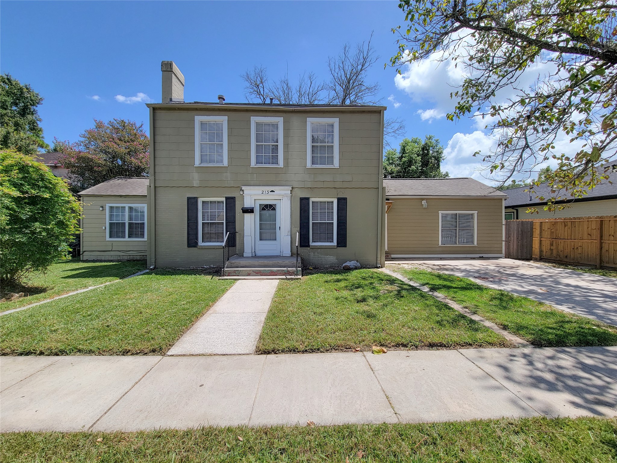 Listing photo 1