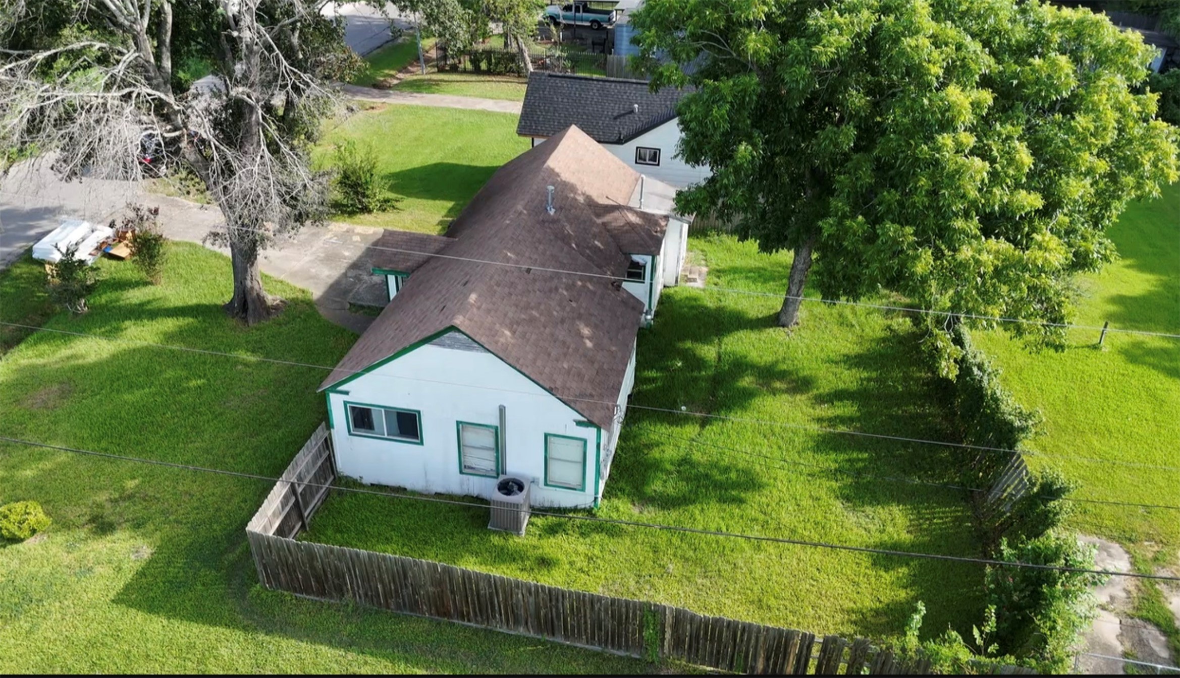 Listing photo 4