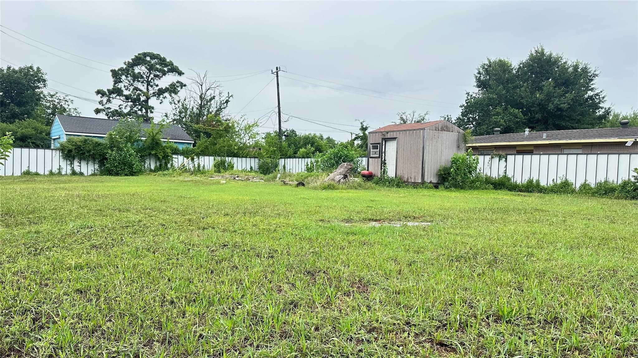 Listing photo 5