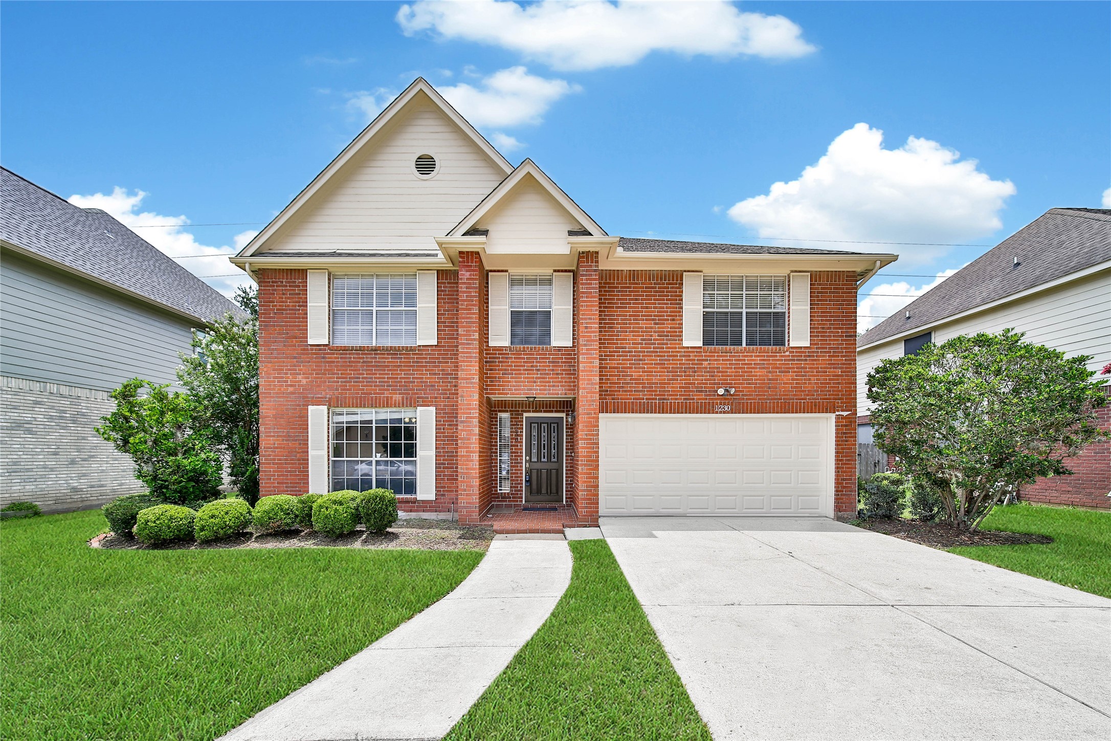 Listing photo 1