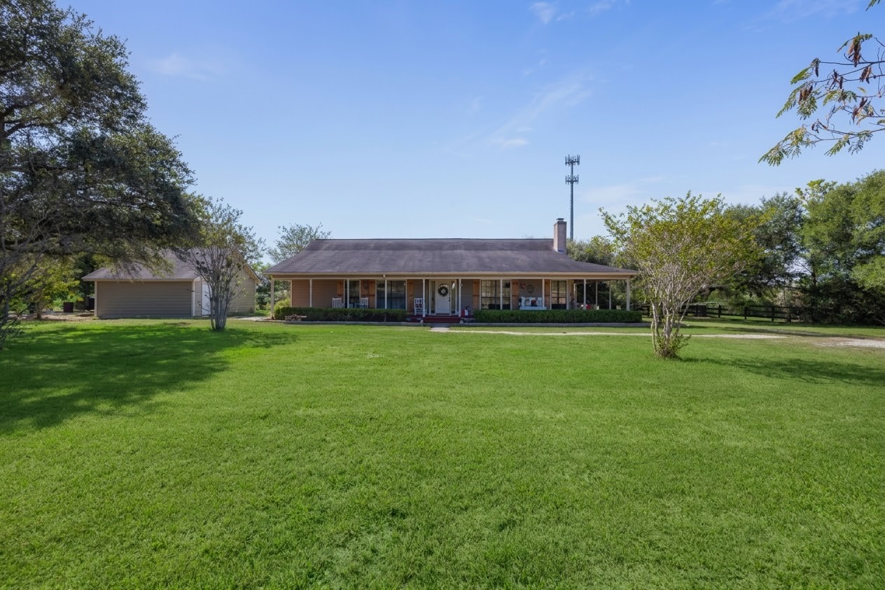 Listing photo 5