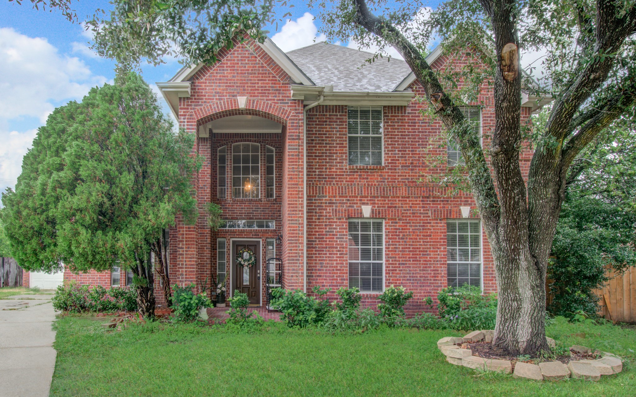 Listing photo 1