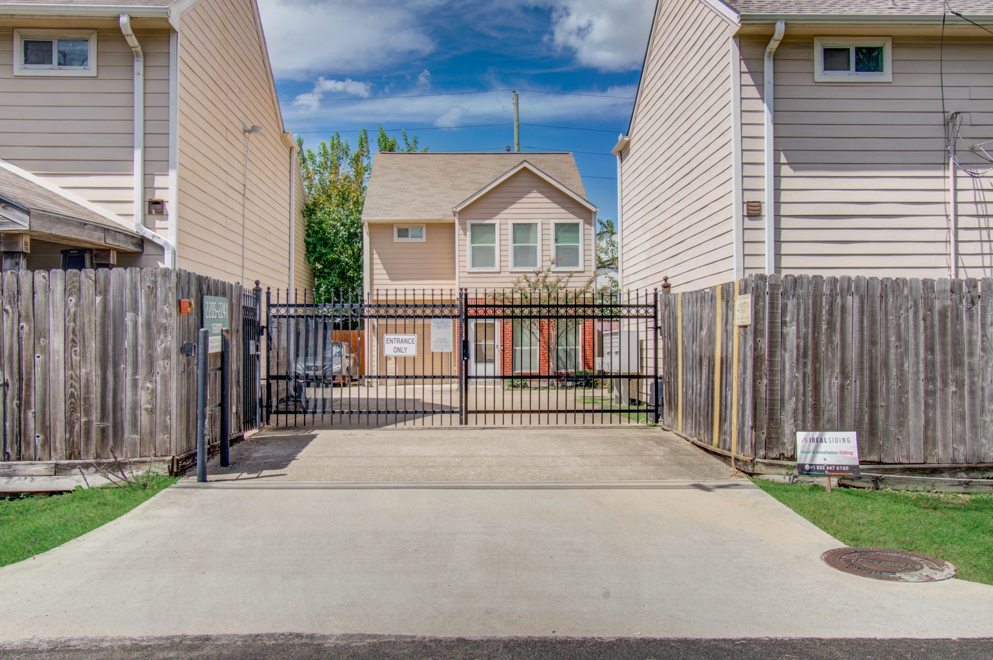 Listing photo 2