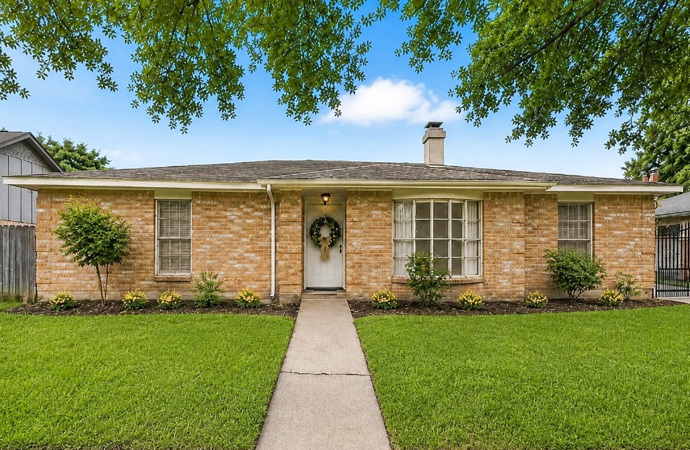 Listing photo 1