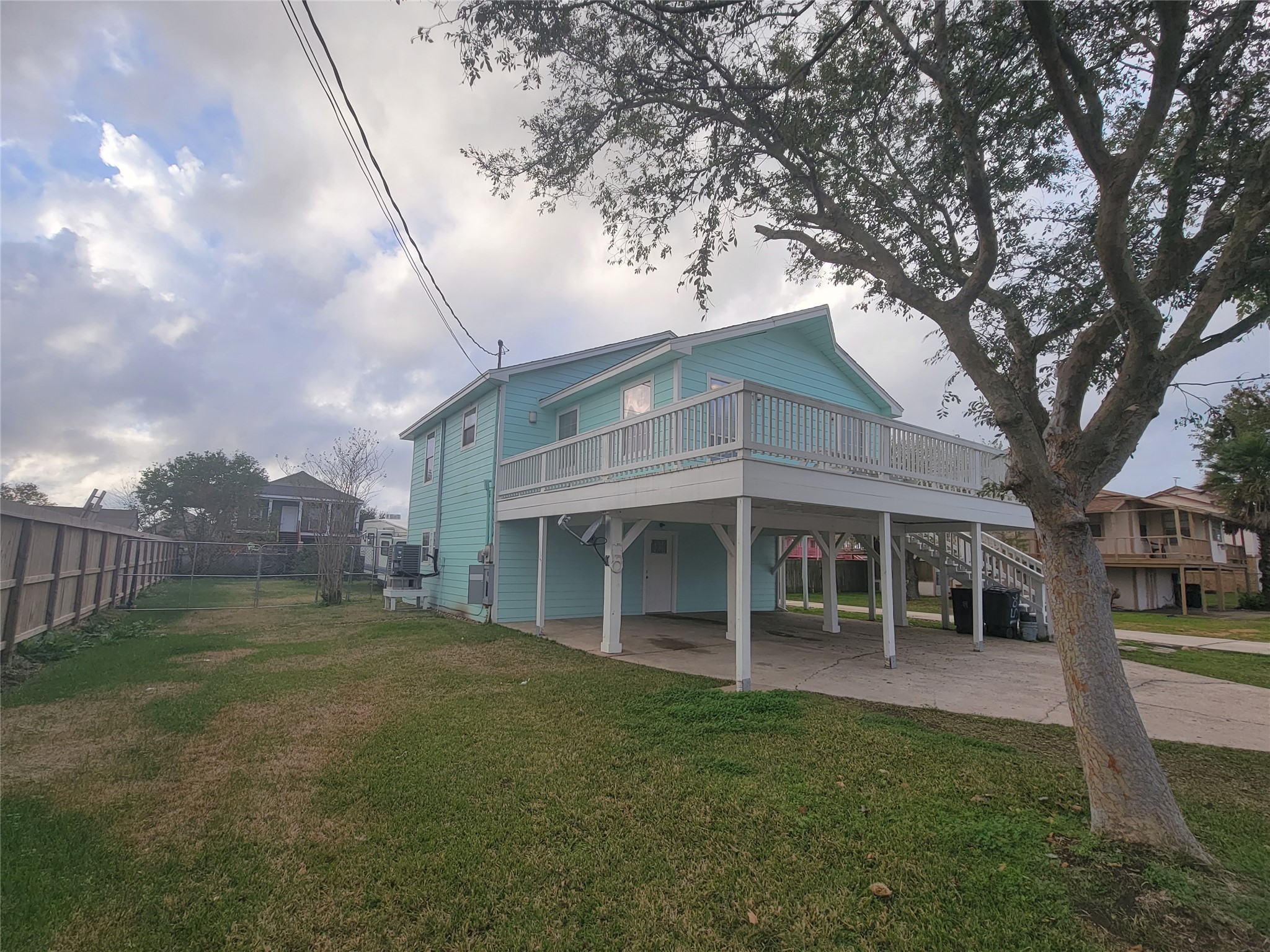 Listing photo 1