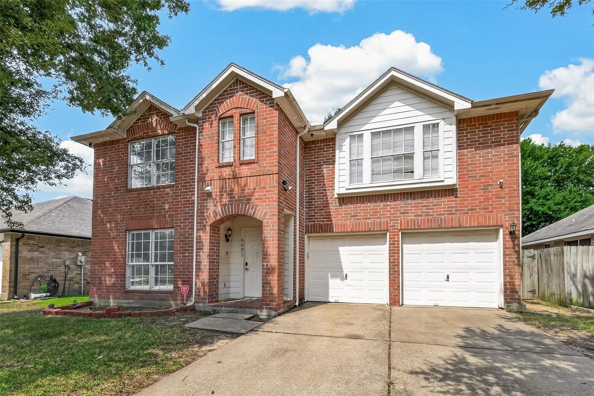 Listing photo 1