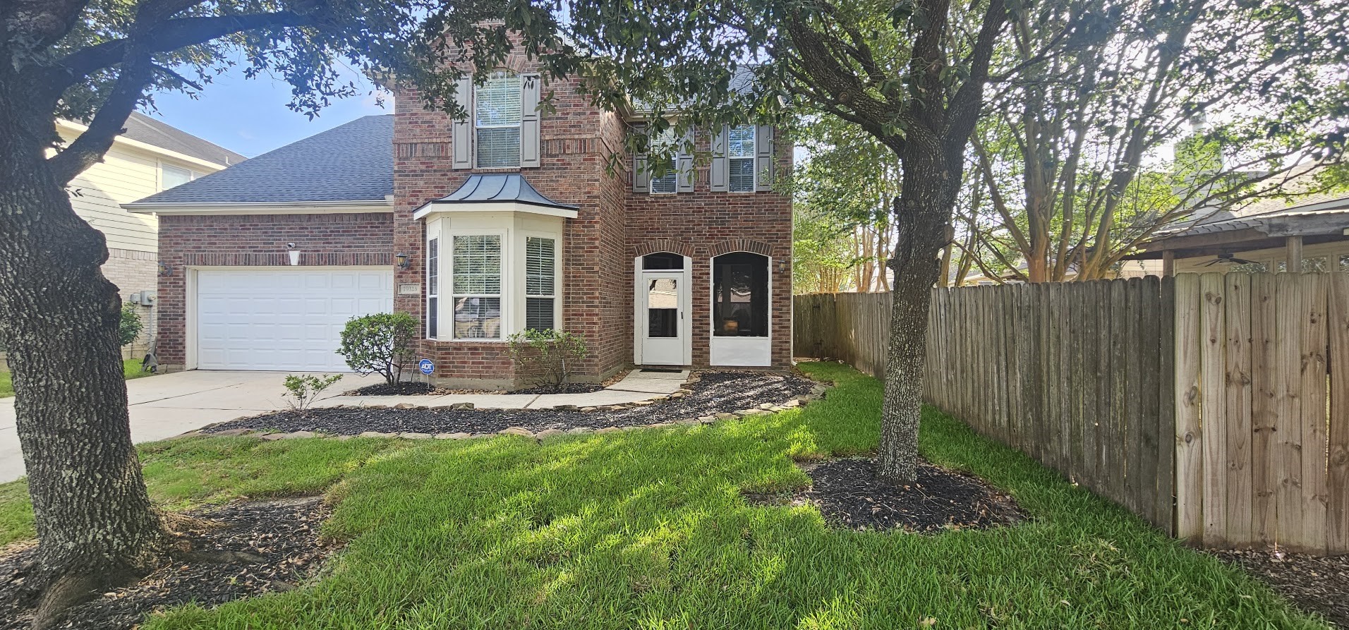 Listing photo 1