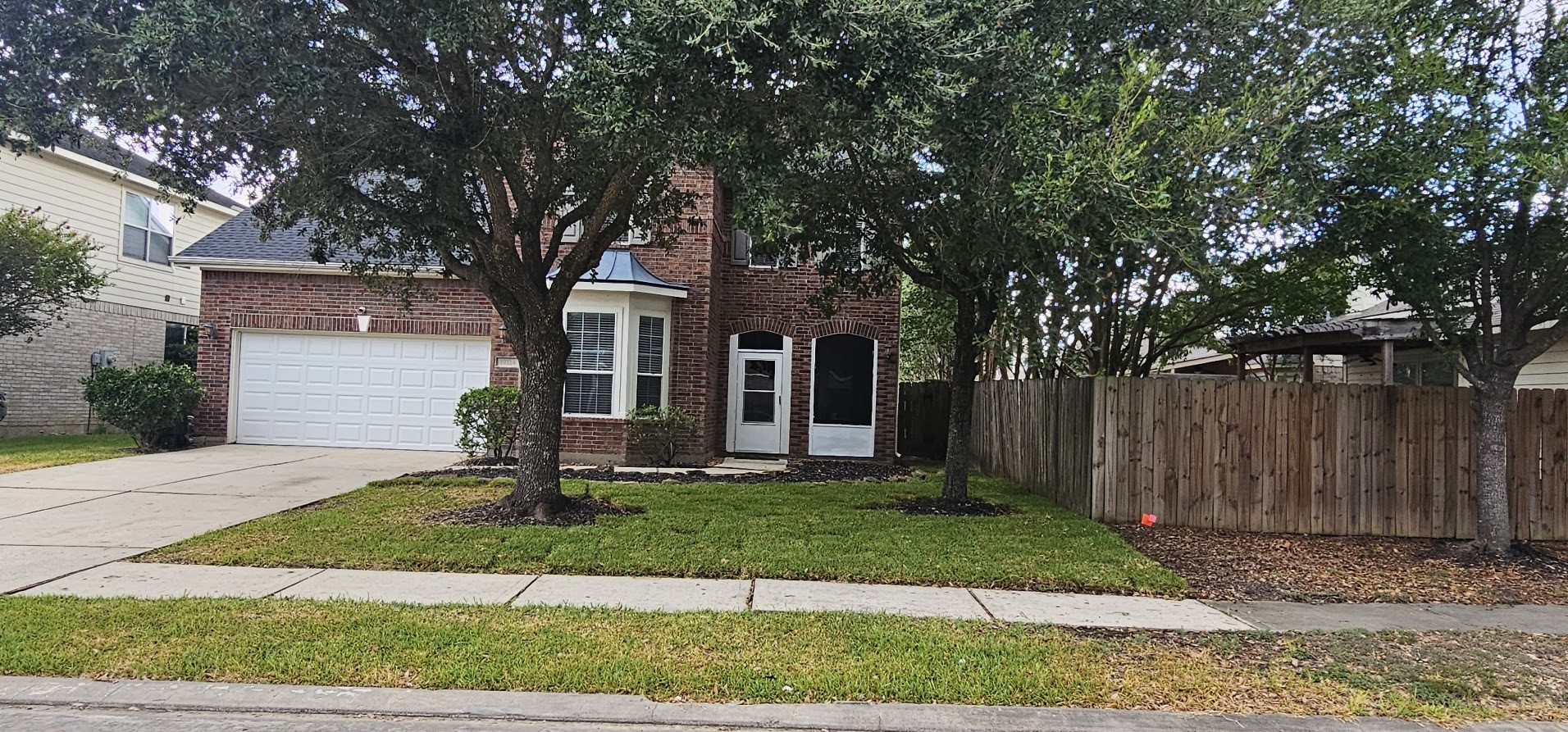 Listing photo 1