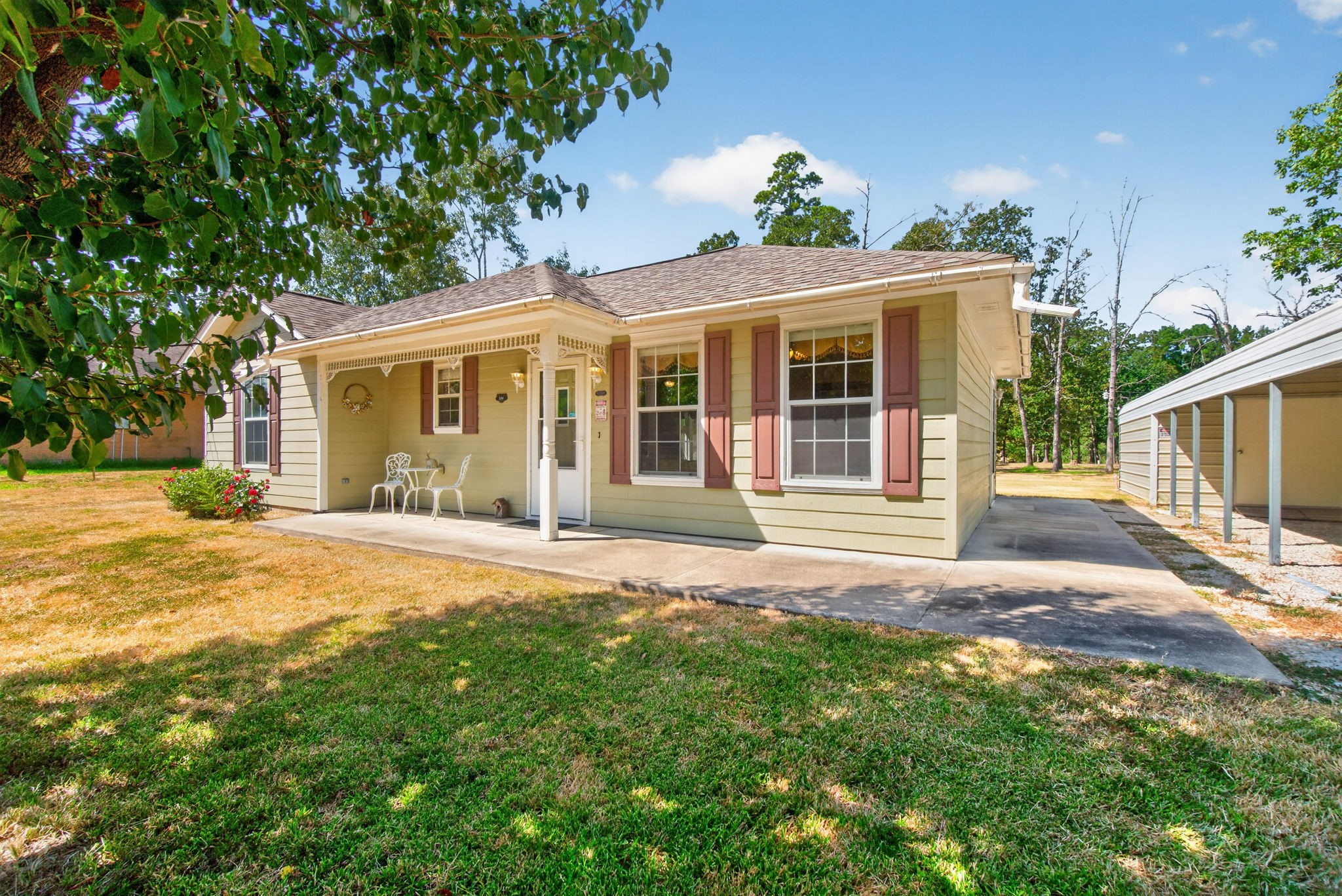 Listing photo 1