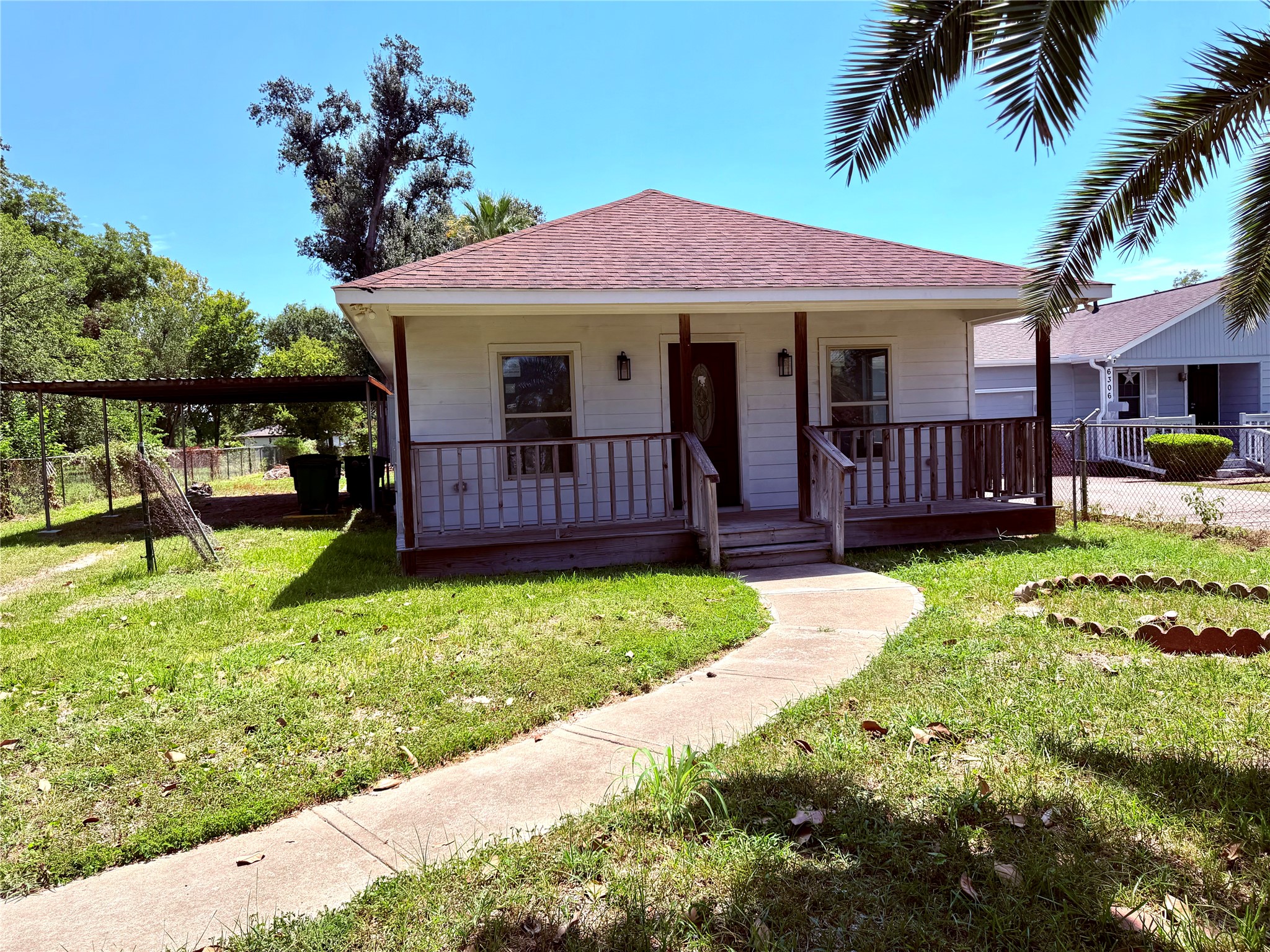 Listing photo 1