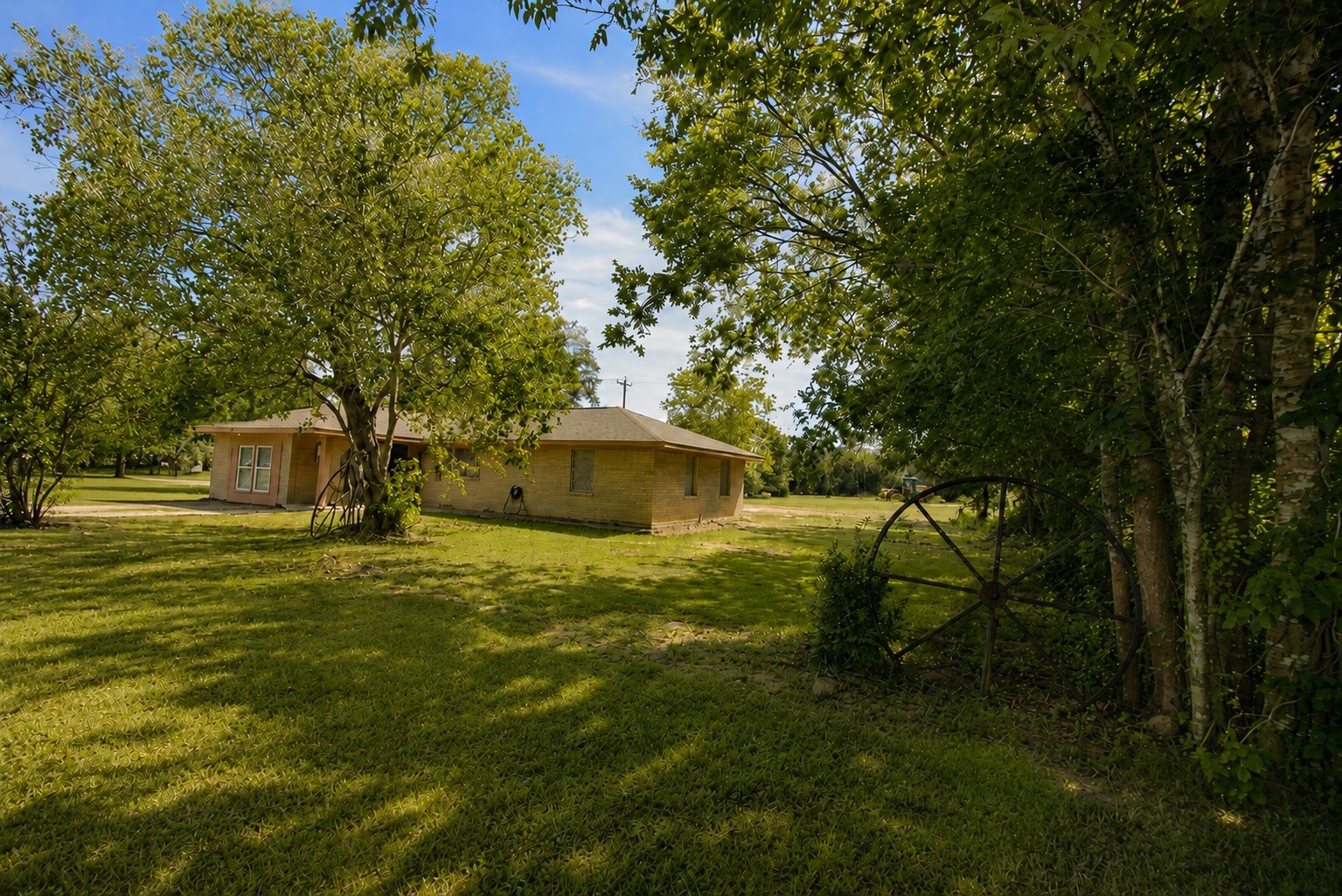 Listing photo 5