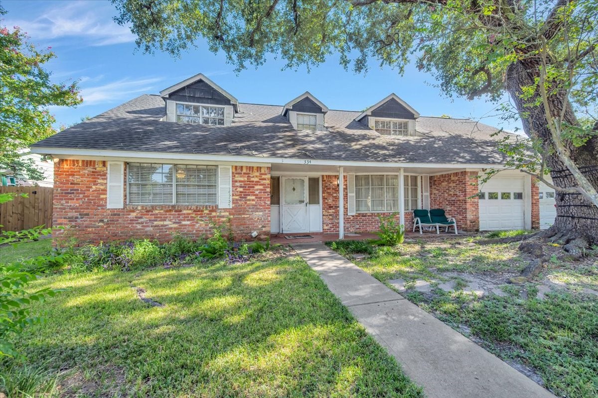 Listing photo 2