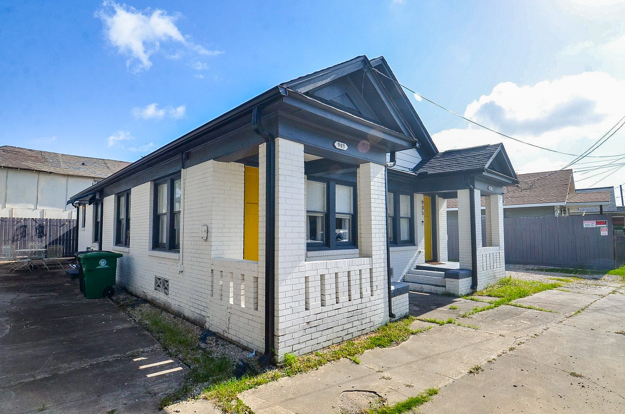 Listing photo 1