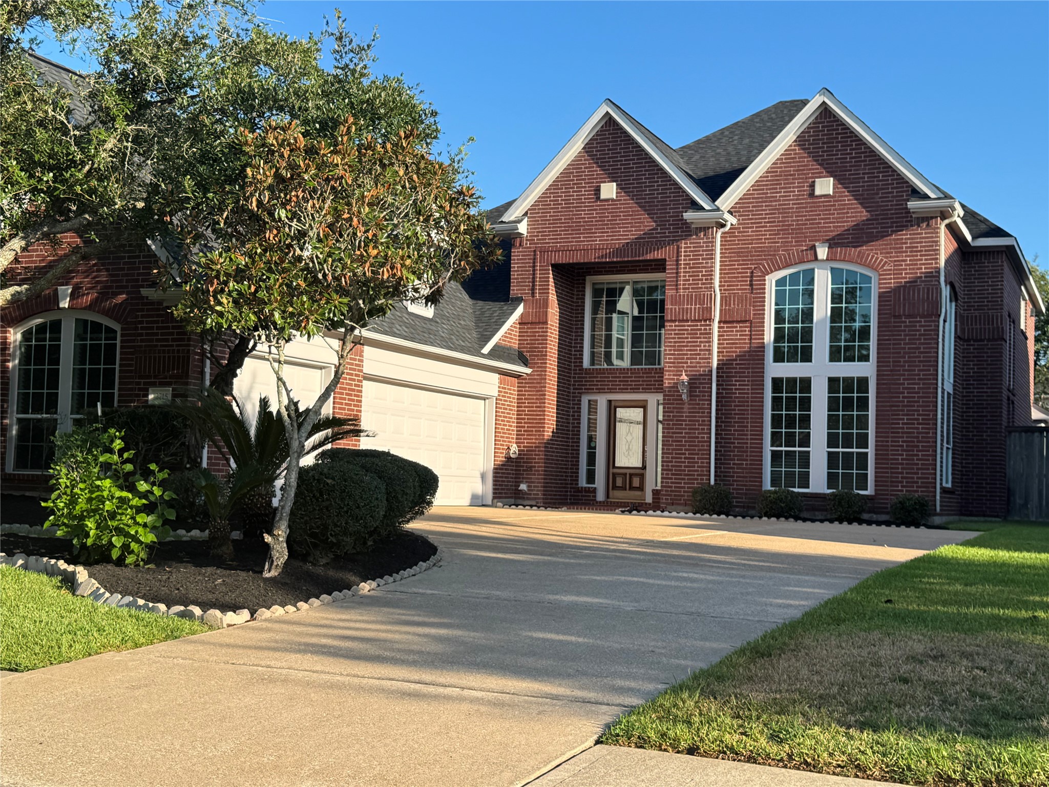Listing photo 1