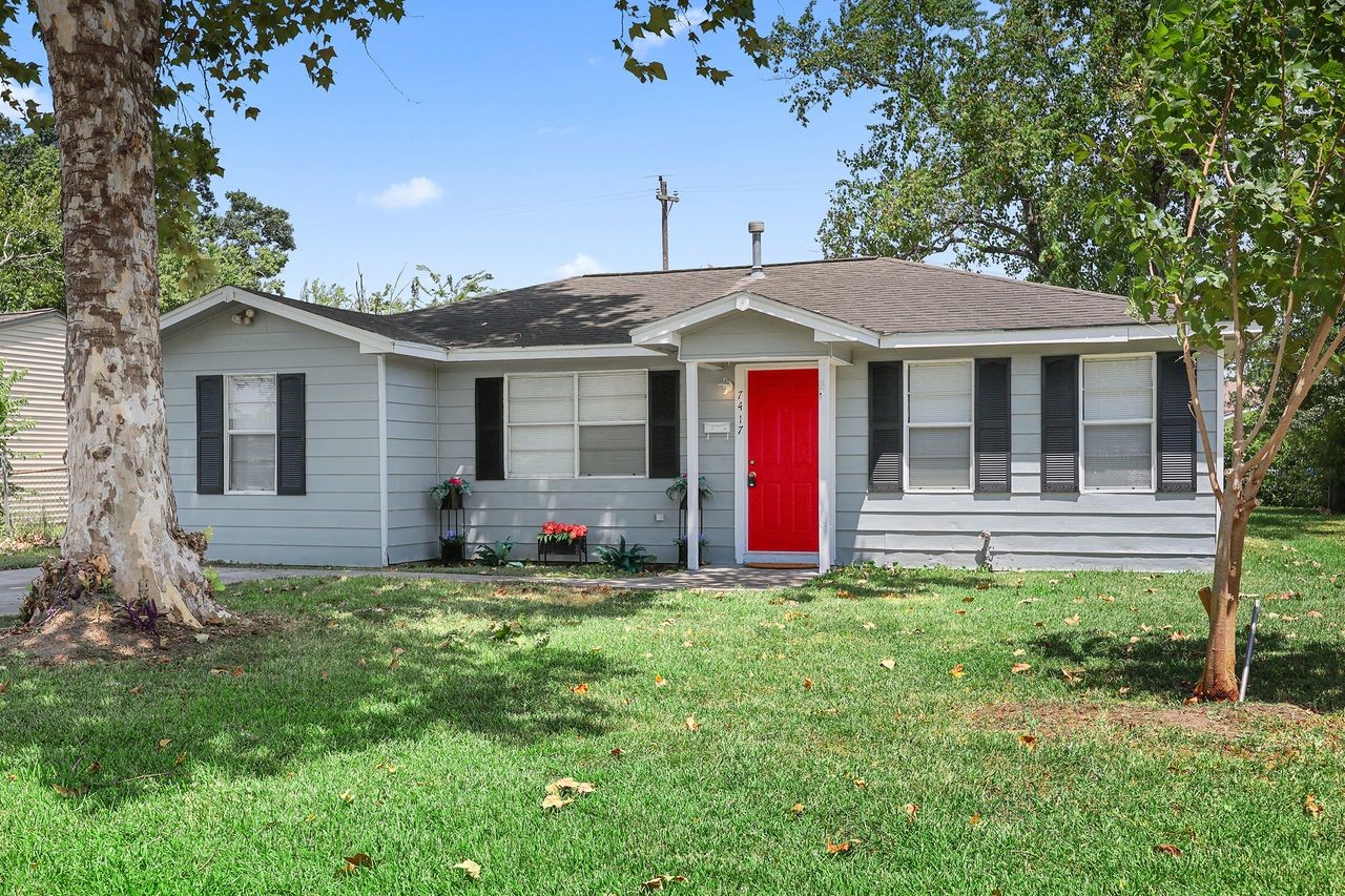 Listing photo 1