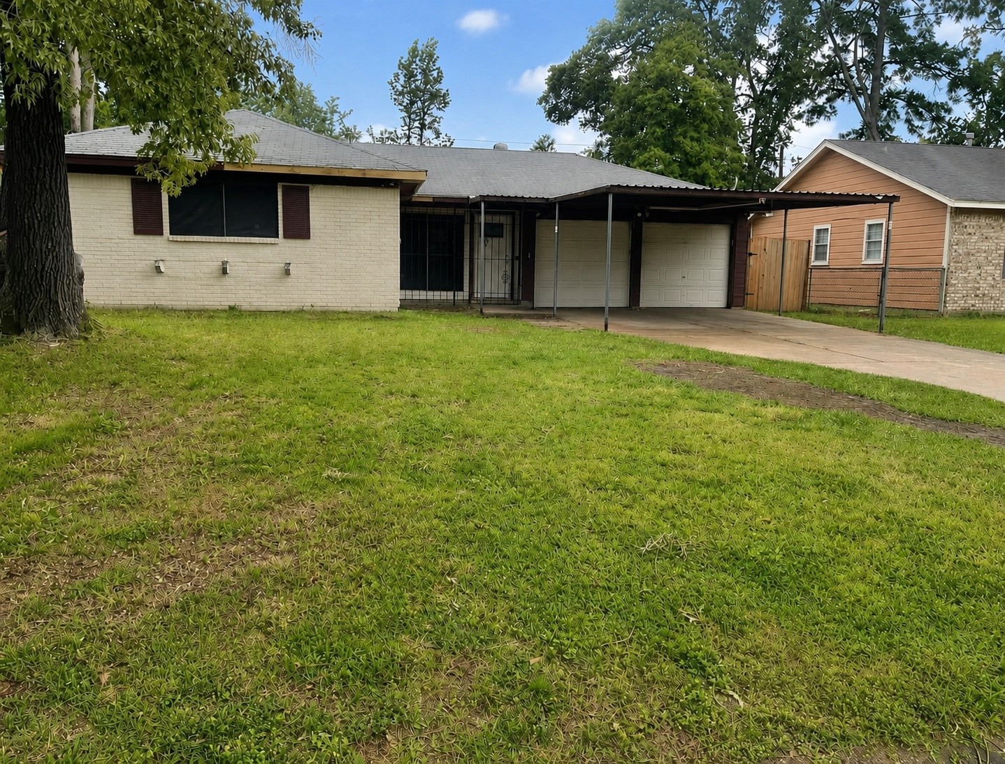 Listing photo 1