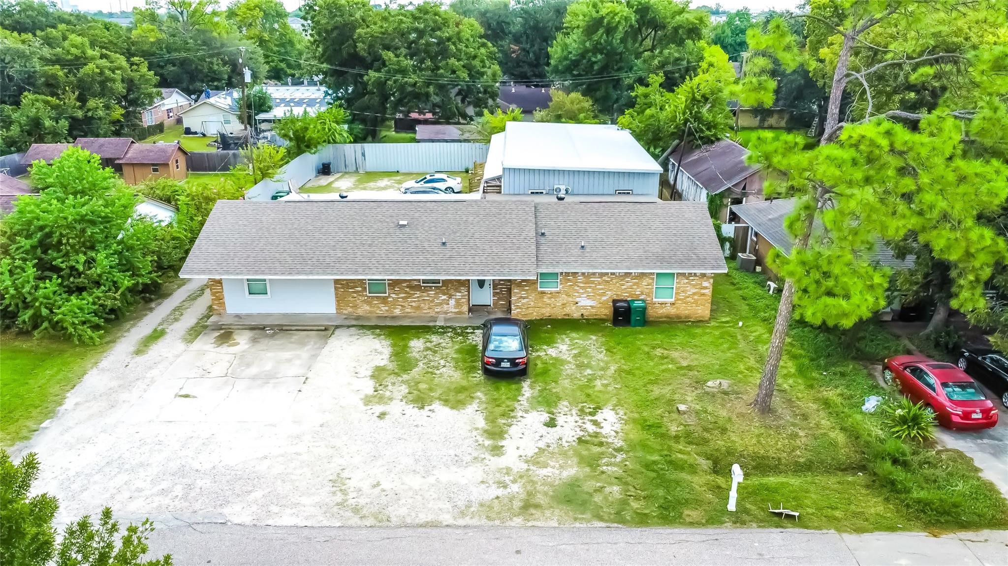 Listing photo 1