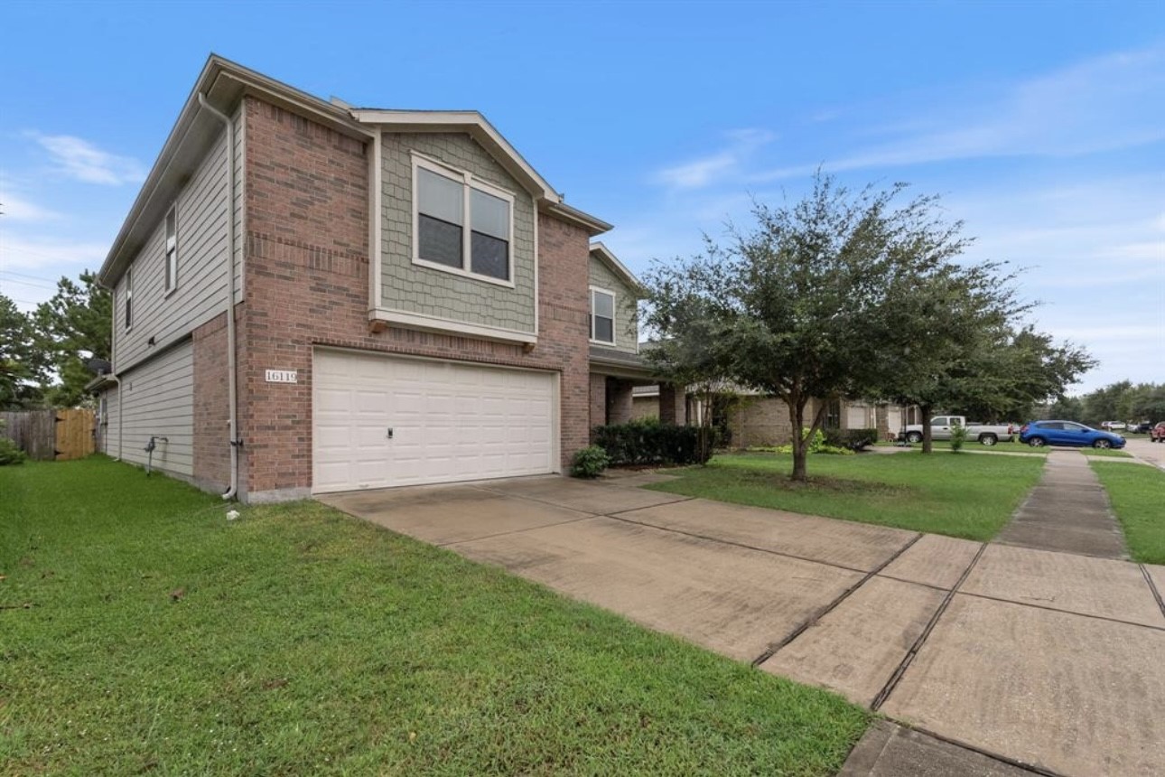 Listing photo 1