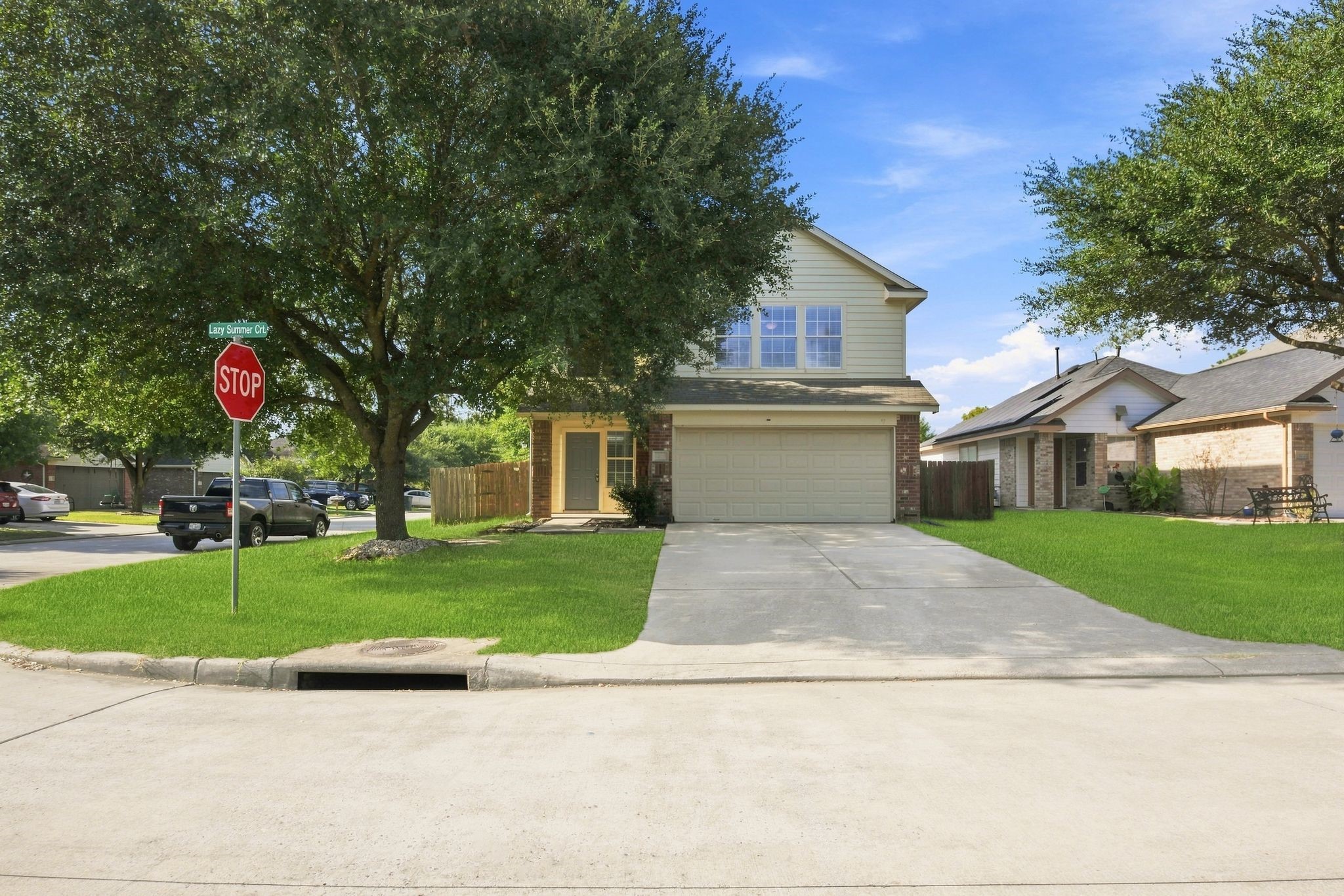 Listing photo 2