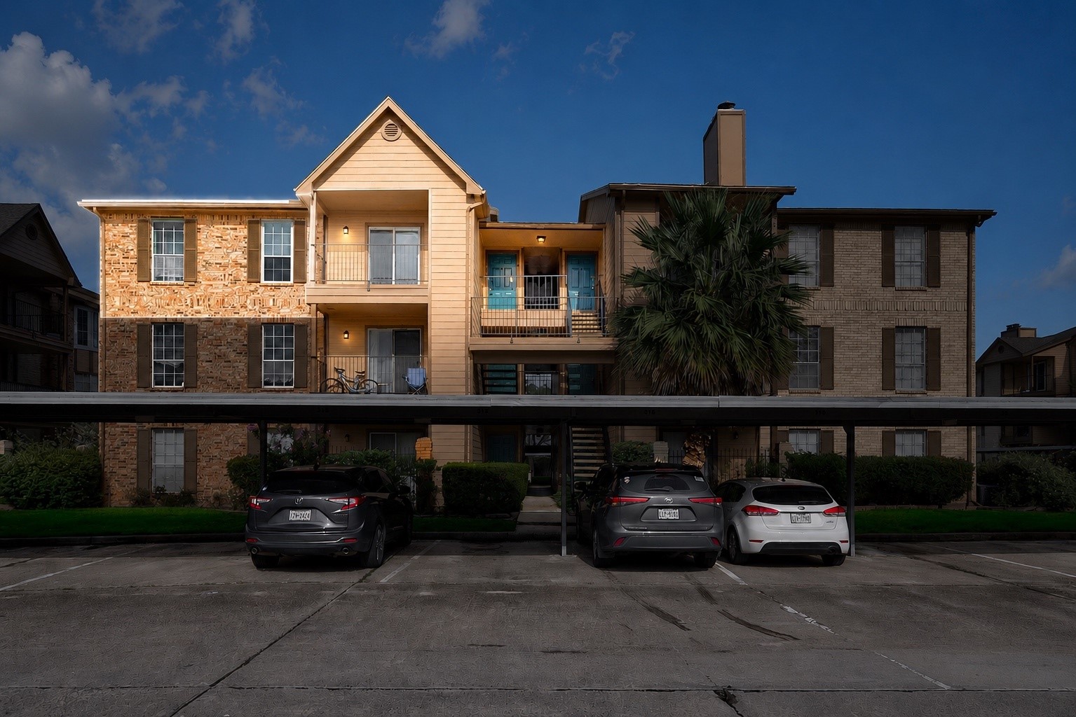 Listing photo 2