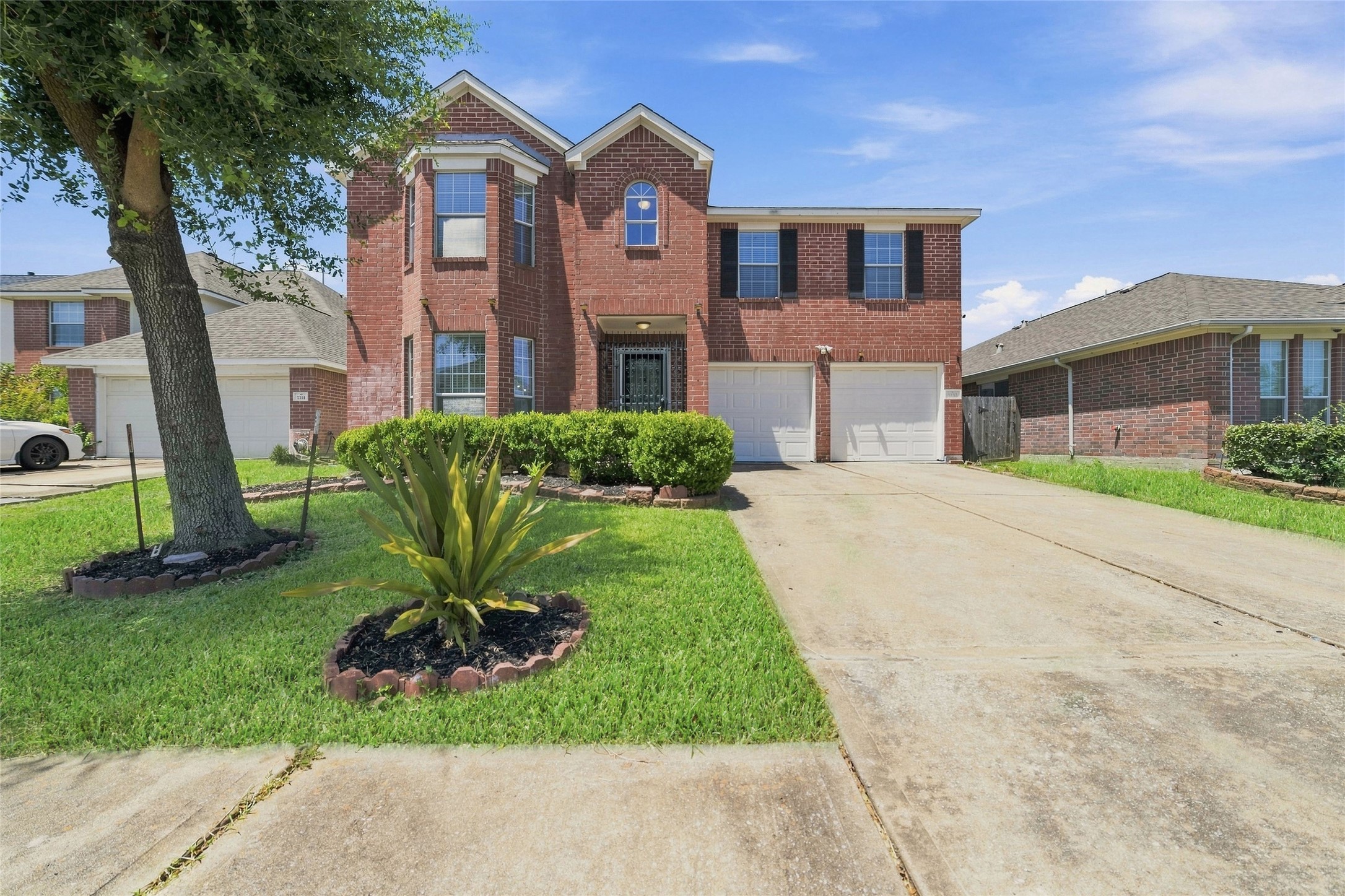 Listing photo 1