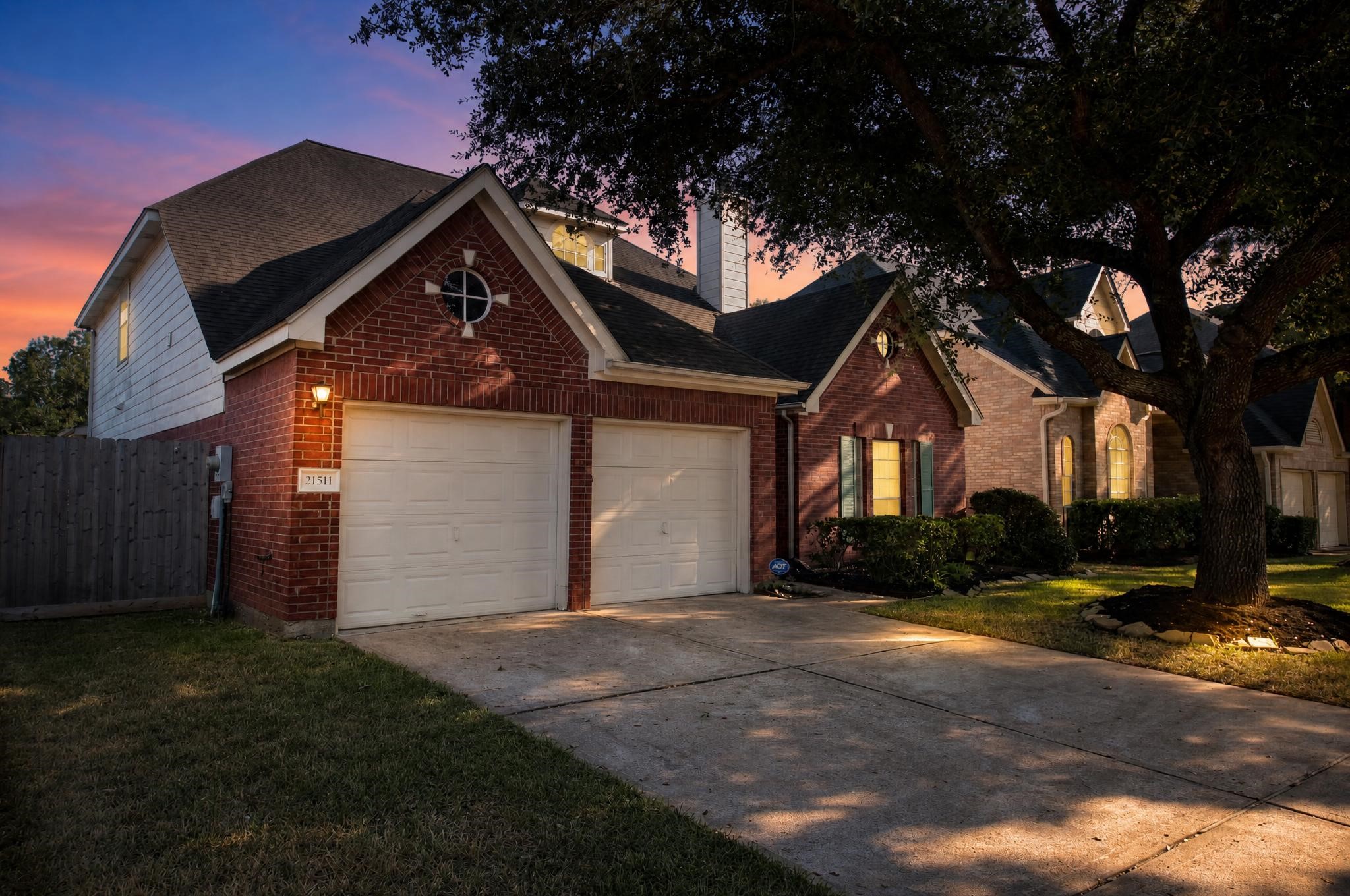 Listing photo 1