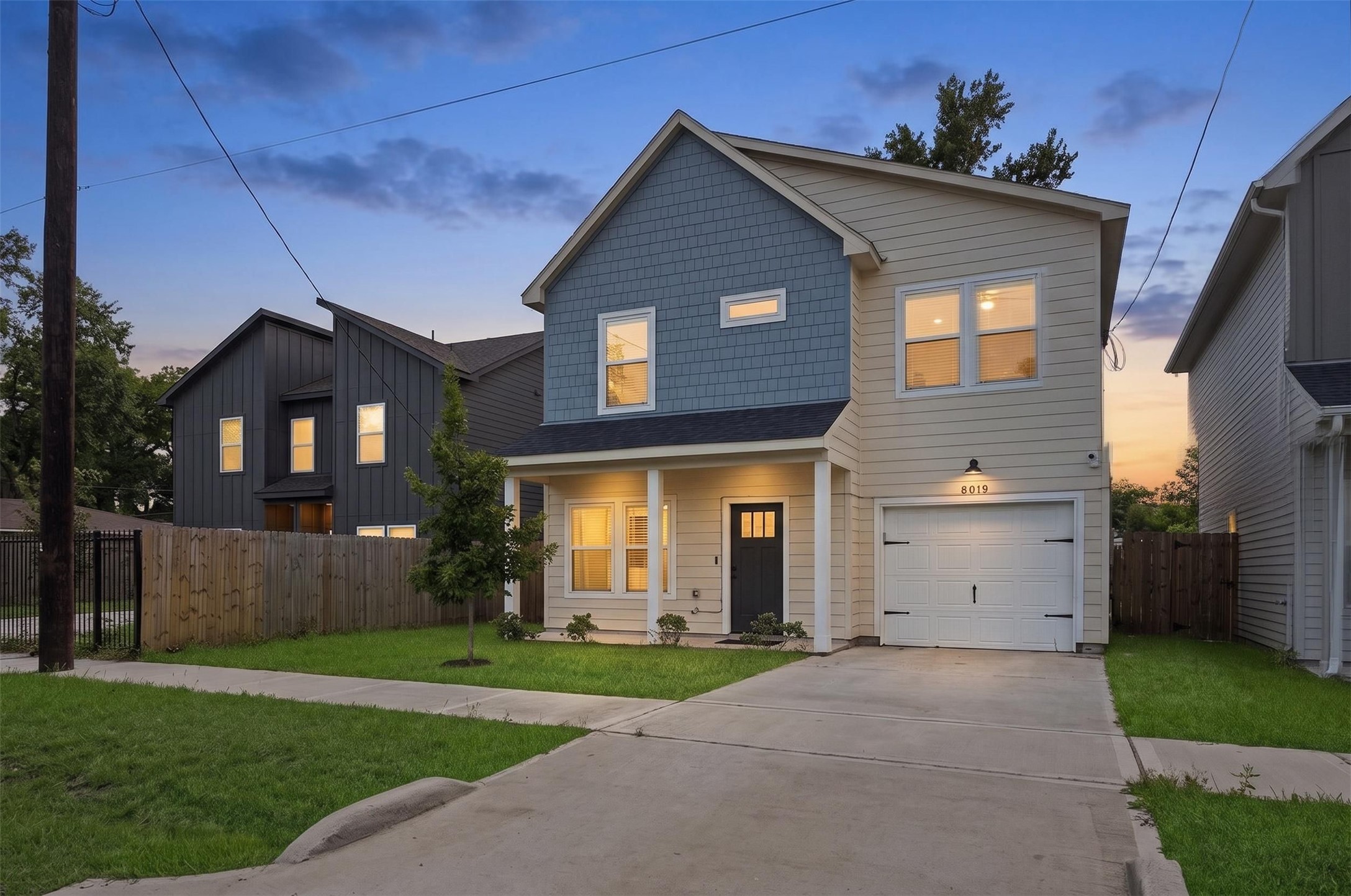 Listing photo 1
