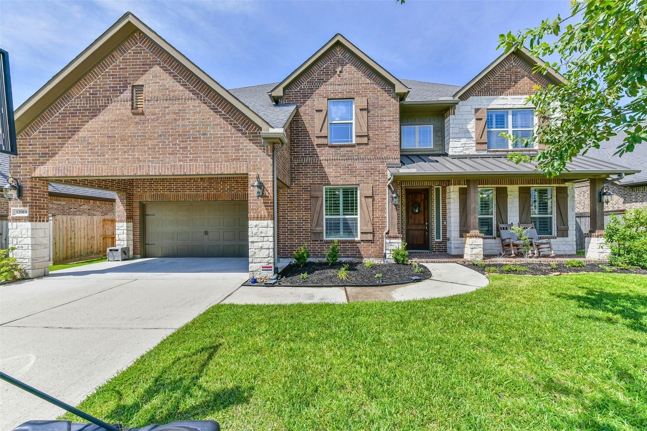 Listing photo 1