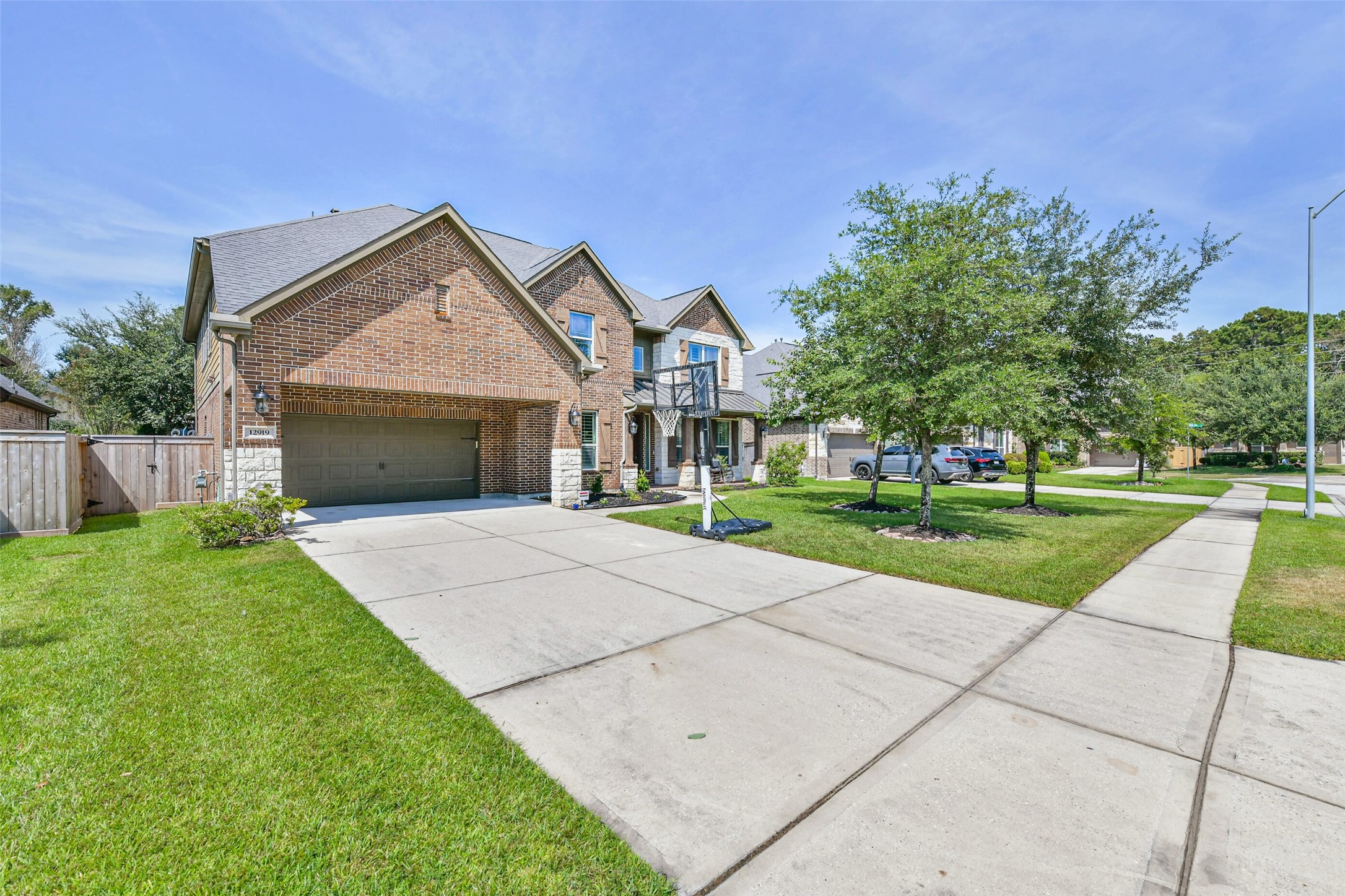 Listing photo 3