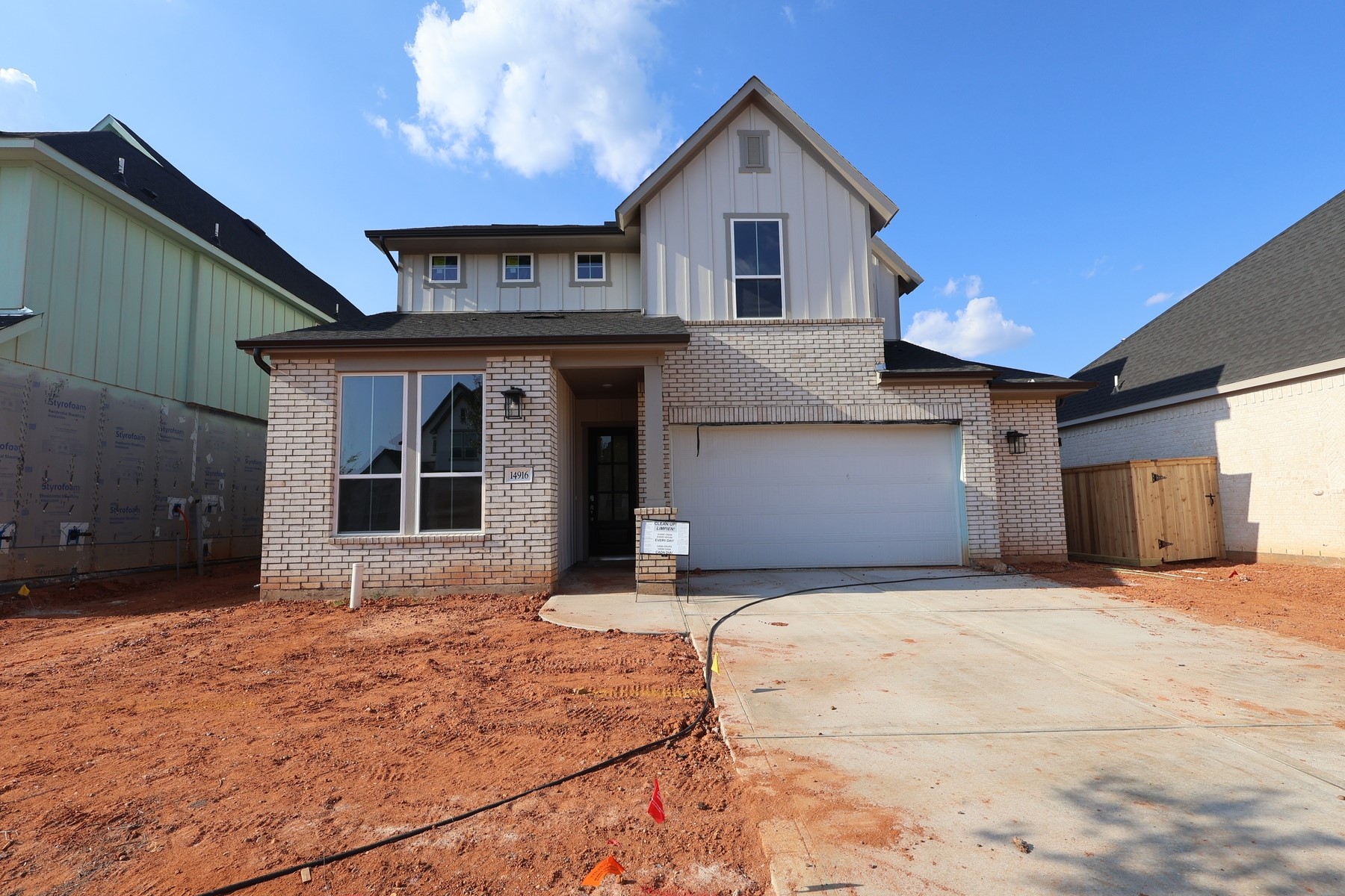 Listing photo 2